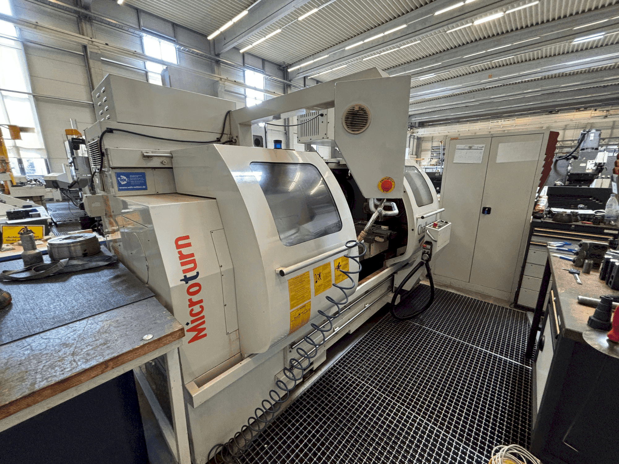 Masina Challenger Microturn BCN 1840 eestvaade