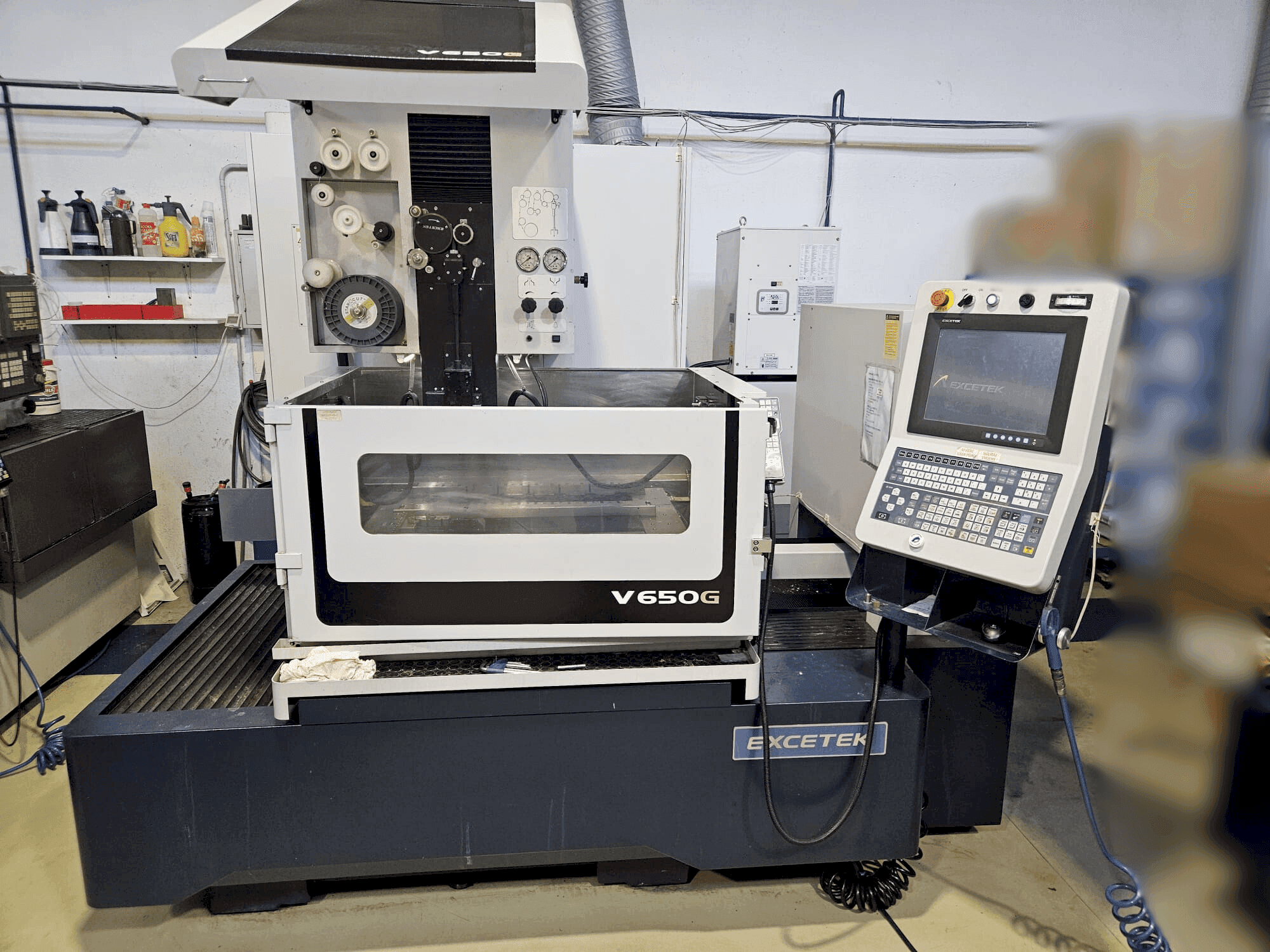 Masina EXCETEK V650G eestvaade