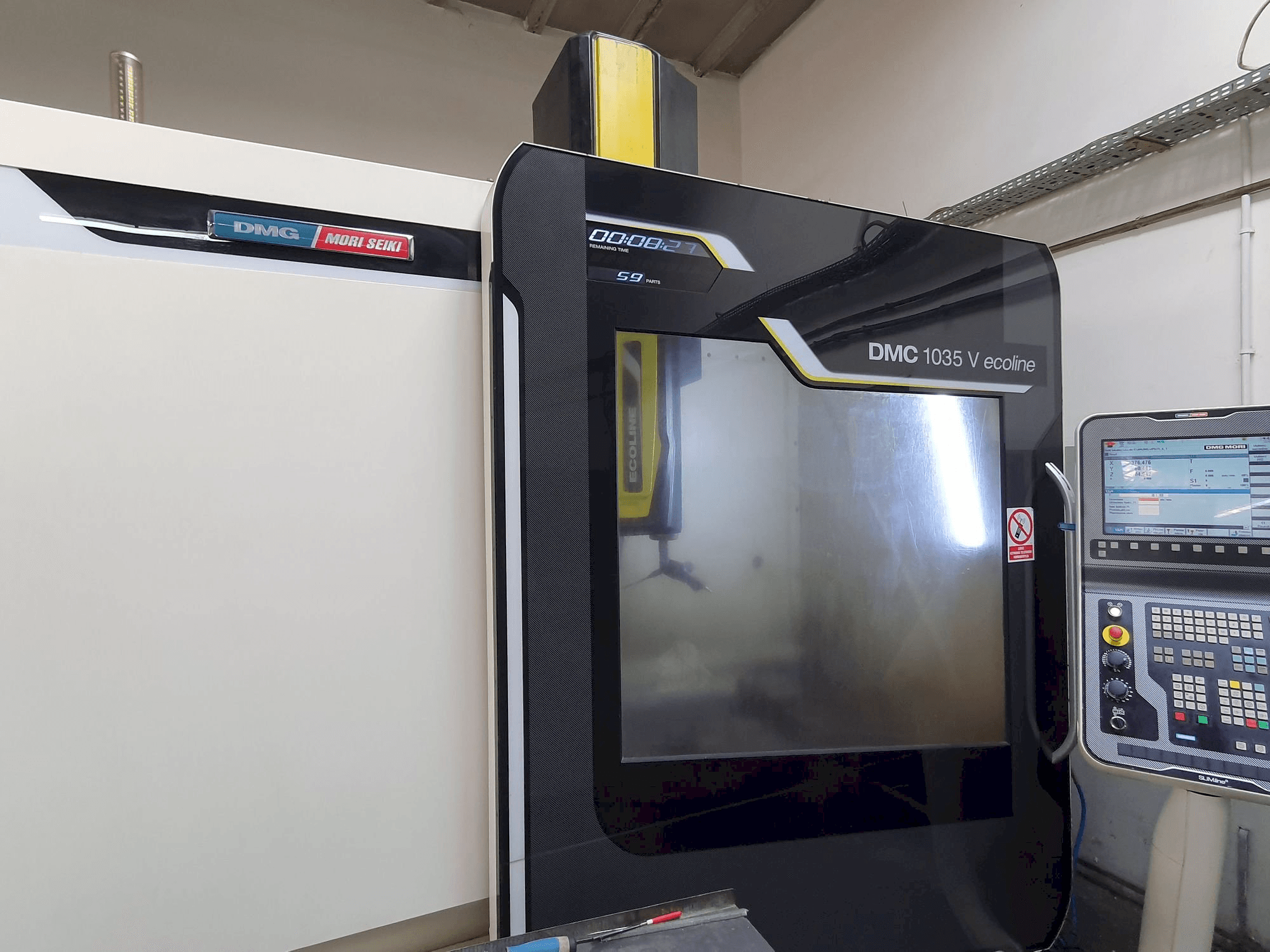 Masina DMG MORI DMC 1035V Ecoline eestvaade
