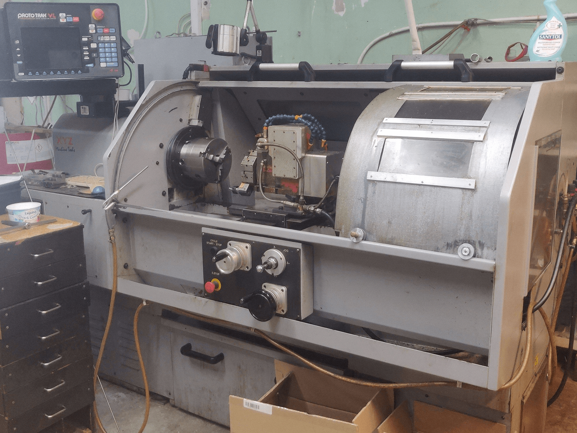 Masina XYZ VL355 vasaku külje vaade