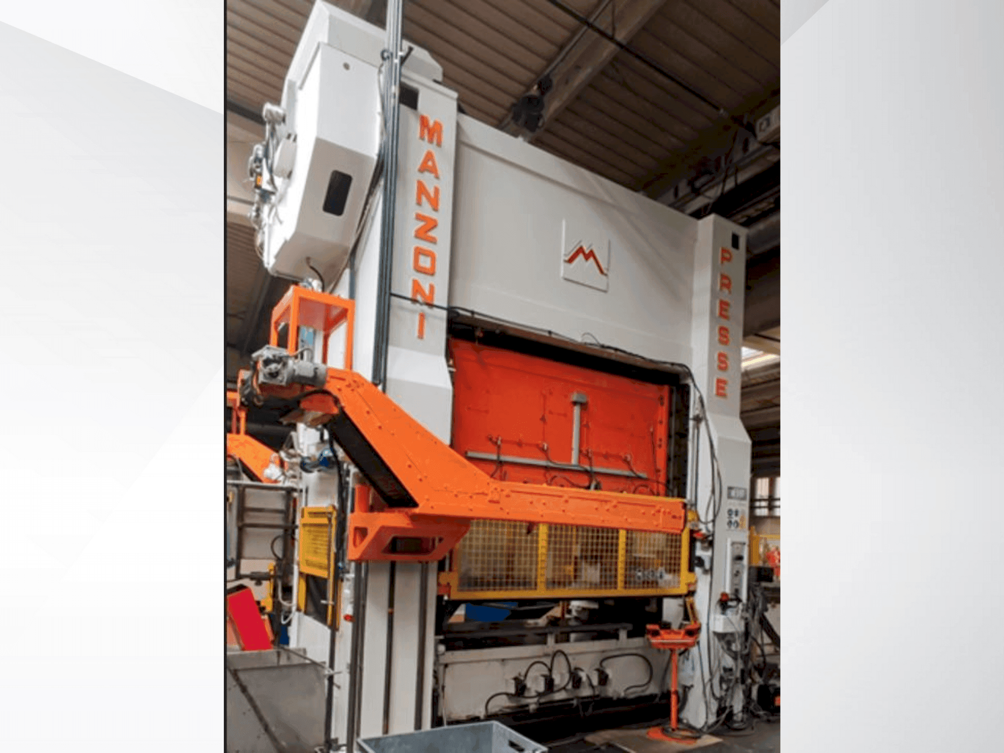 Masina RAVNE PRESSES Manzoni 315 eestvaade