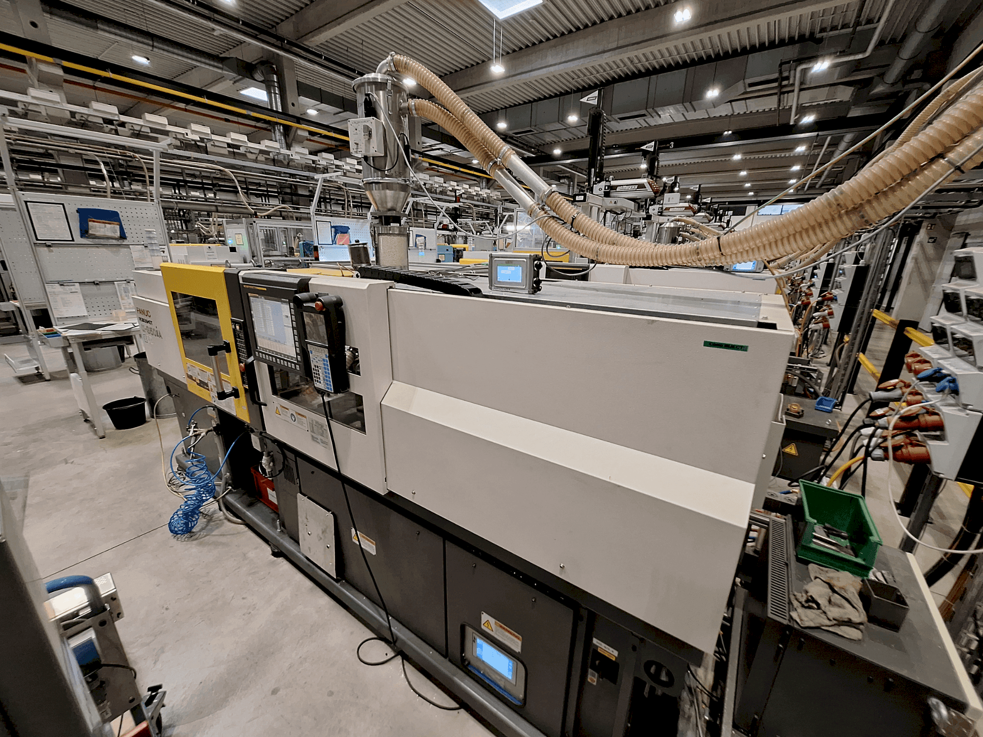 Masina FANUC Roboshot S50iA eestvaade