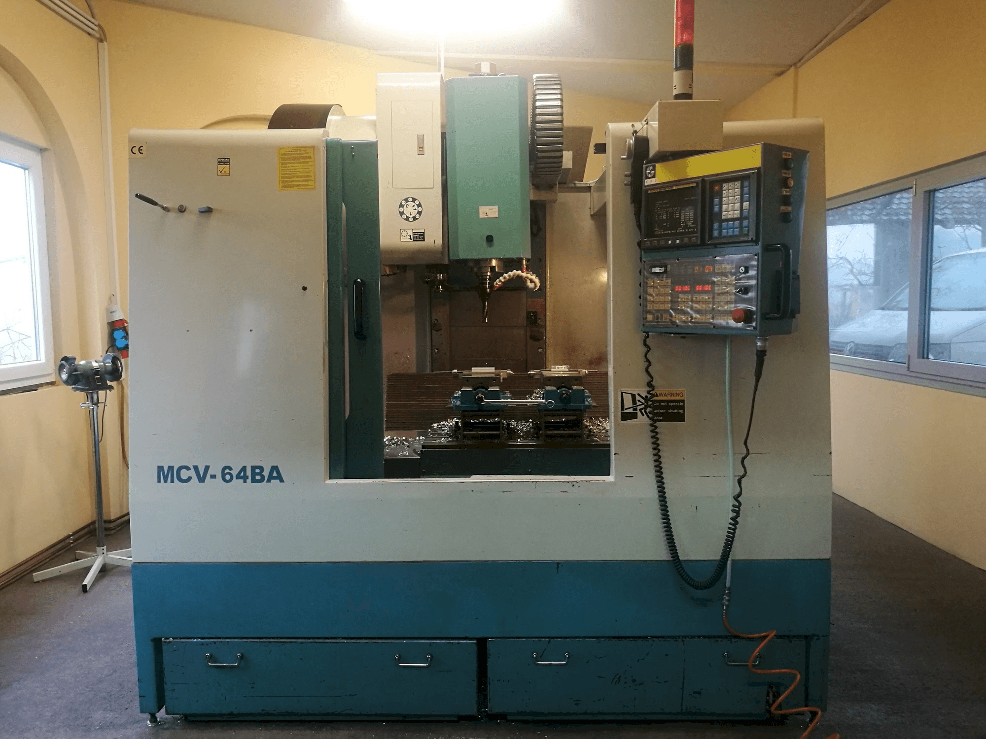 Masina PJM MCV-64BA eestvaade