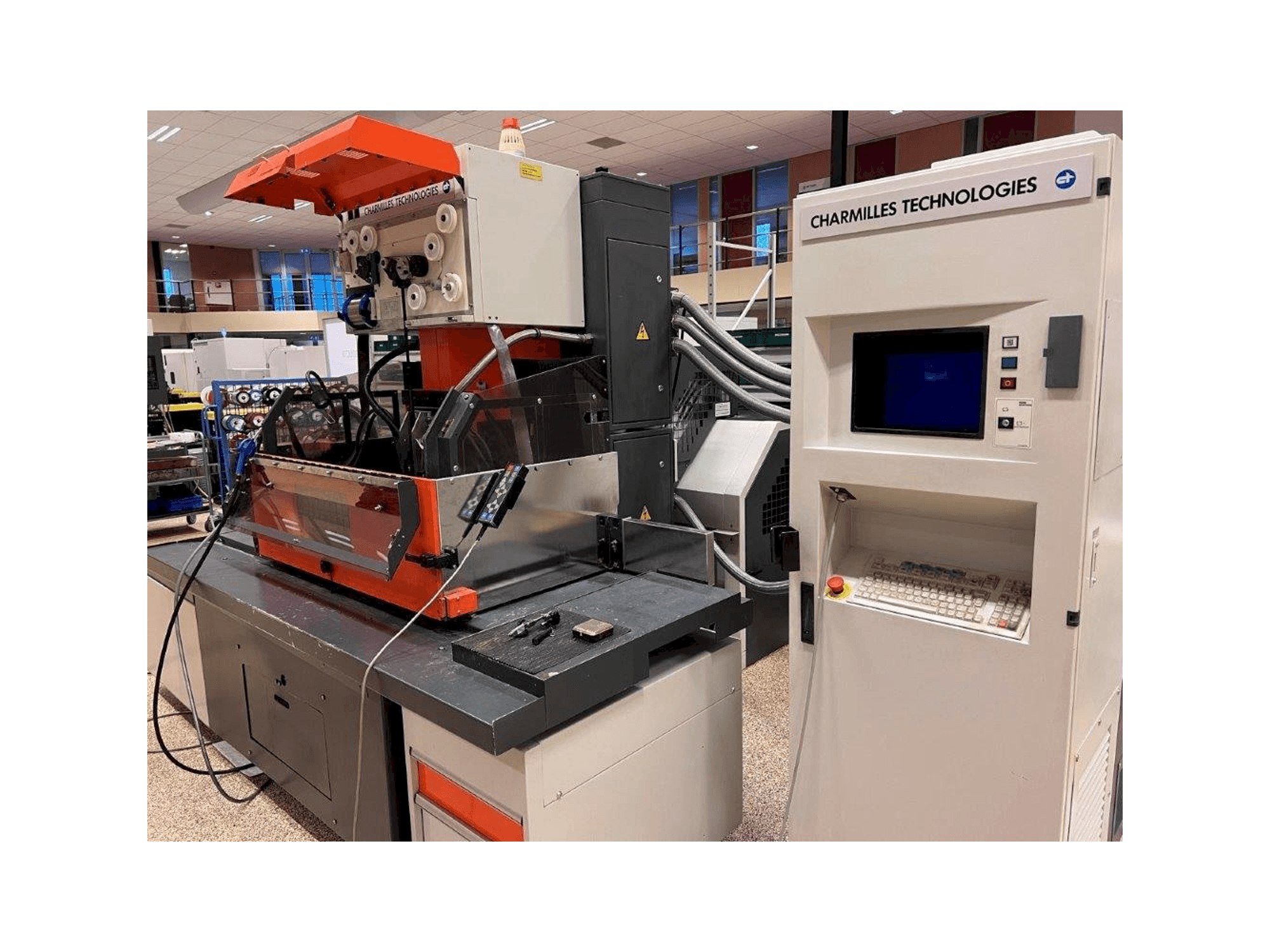 Masina CHARMILLES Robofil FI6020 CSL2 eestvaade