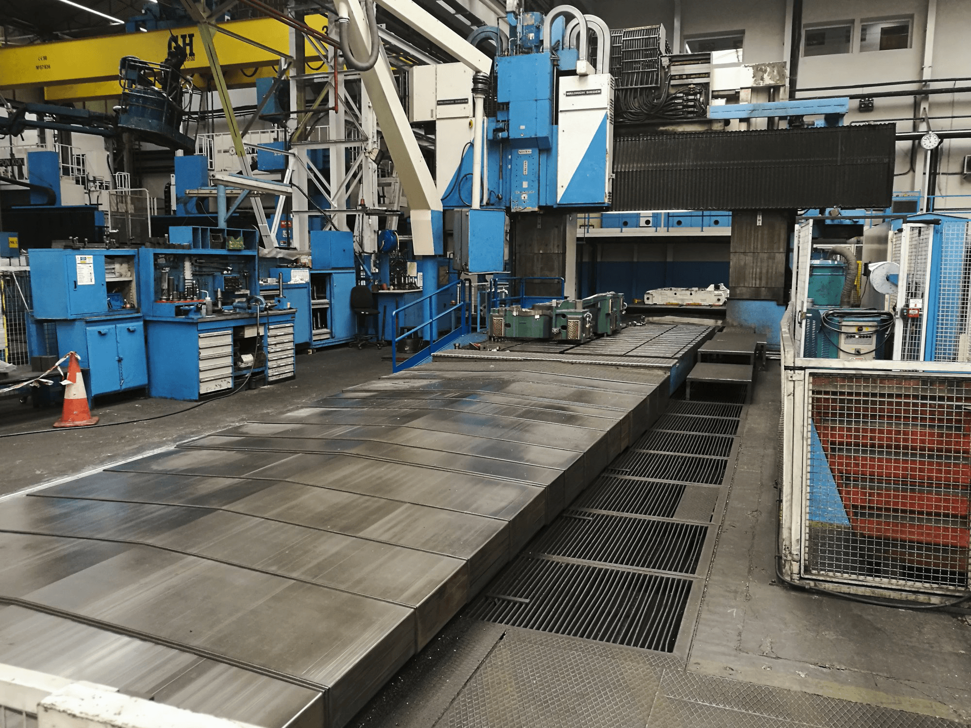 Masina Waldrich Siegen V/H-AR eestvaade