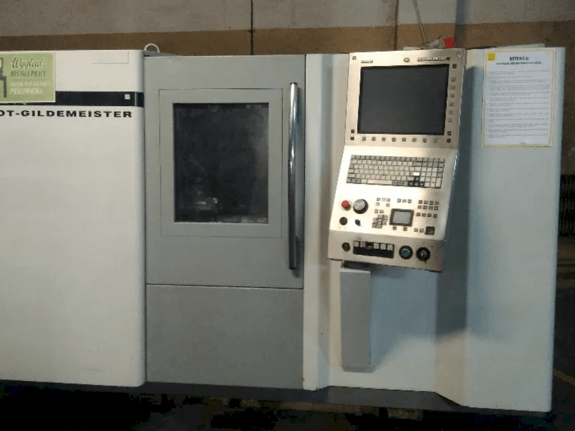 Masina Gildemeister CTX 210 eestvaade