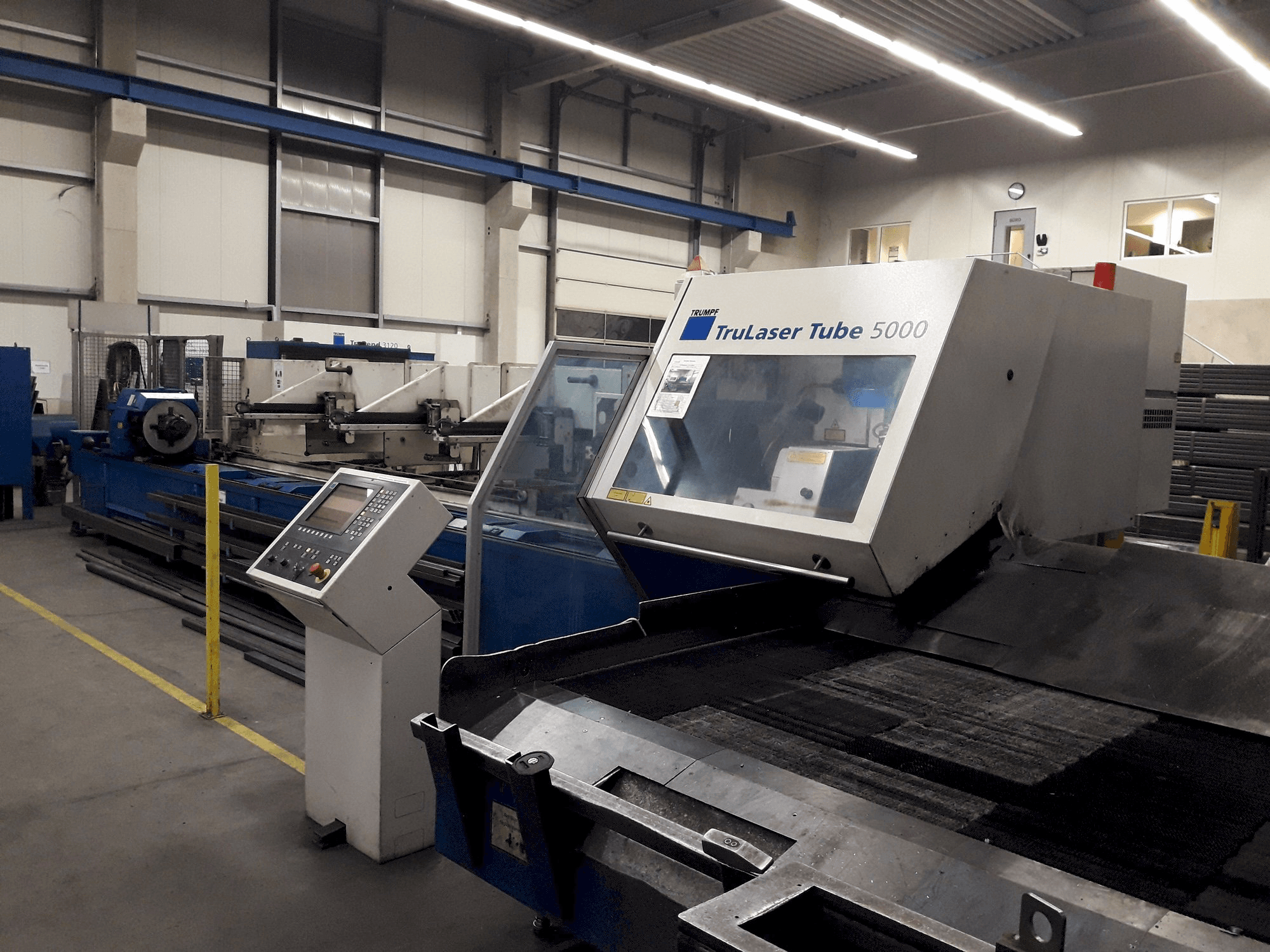 Masina Trumpf TruLaser Tube 5000 eestvaade