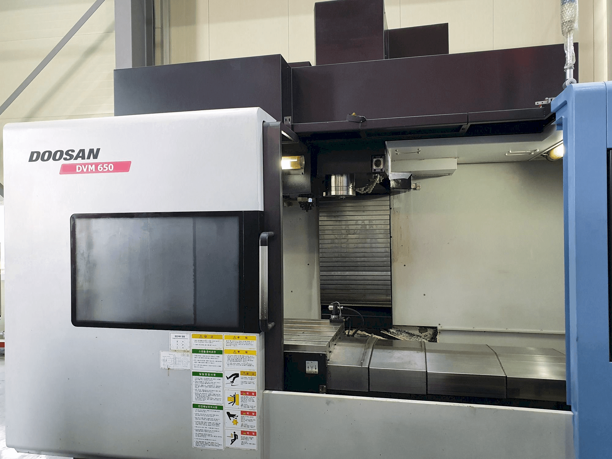 Masina Doosan DVM 650 eestvaade