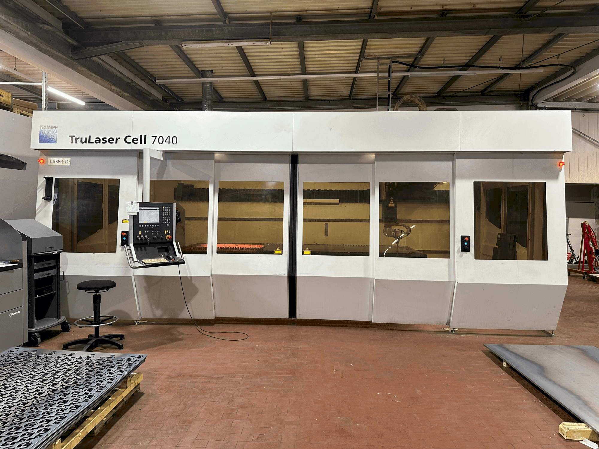 Masina TRUMPF TruLaser Cell 7040 eestvaade