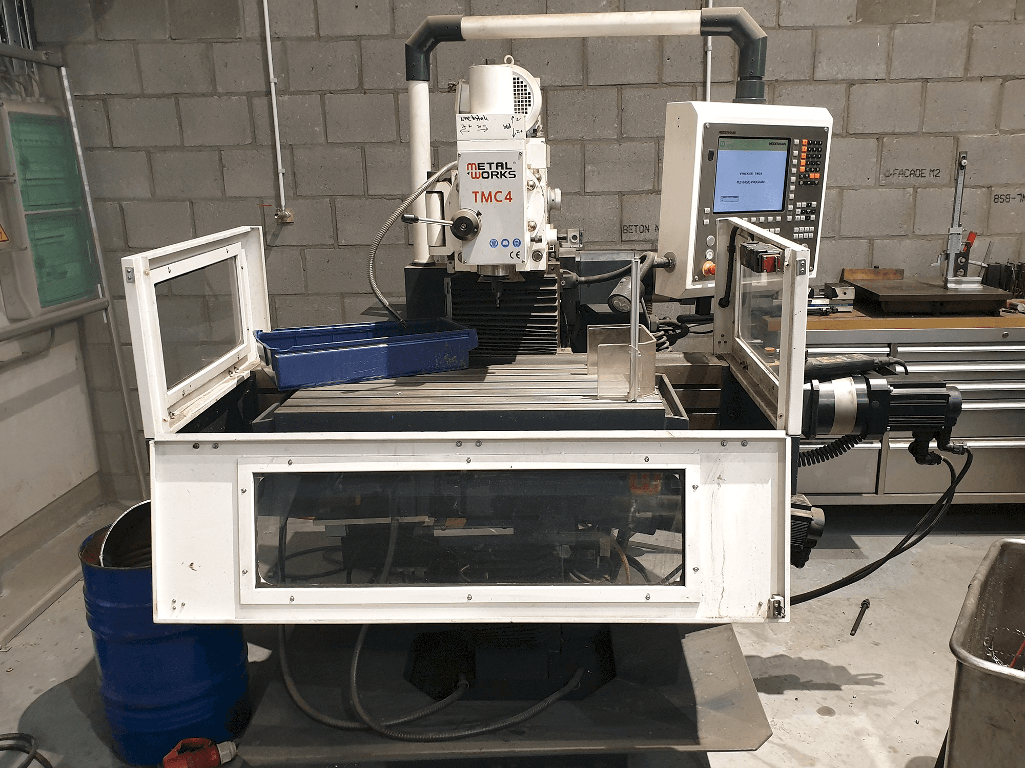 Masina Metal Works TMC 4 eestvaade