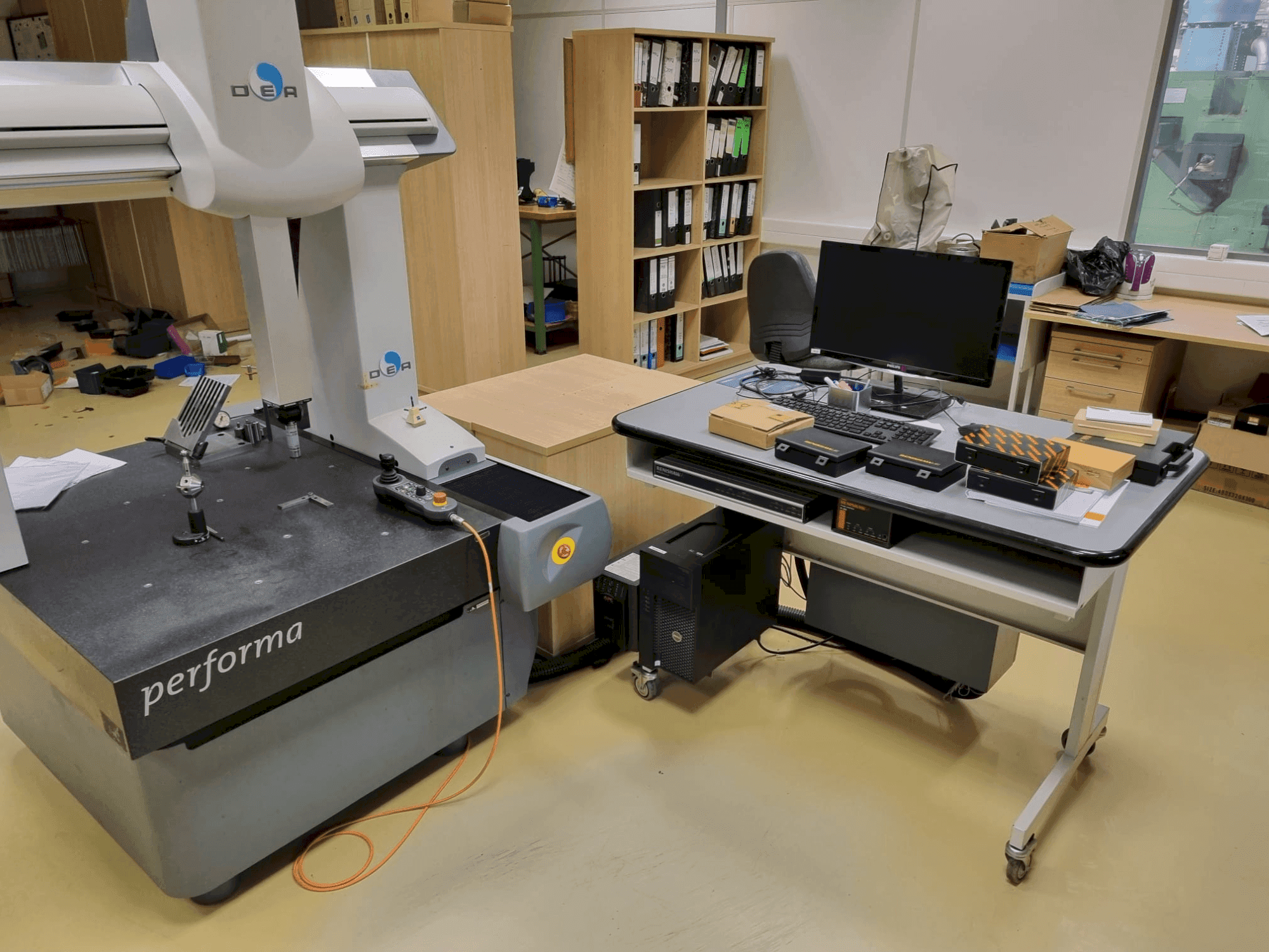 Masina DEA Global 070705 performa eestvaade