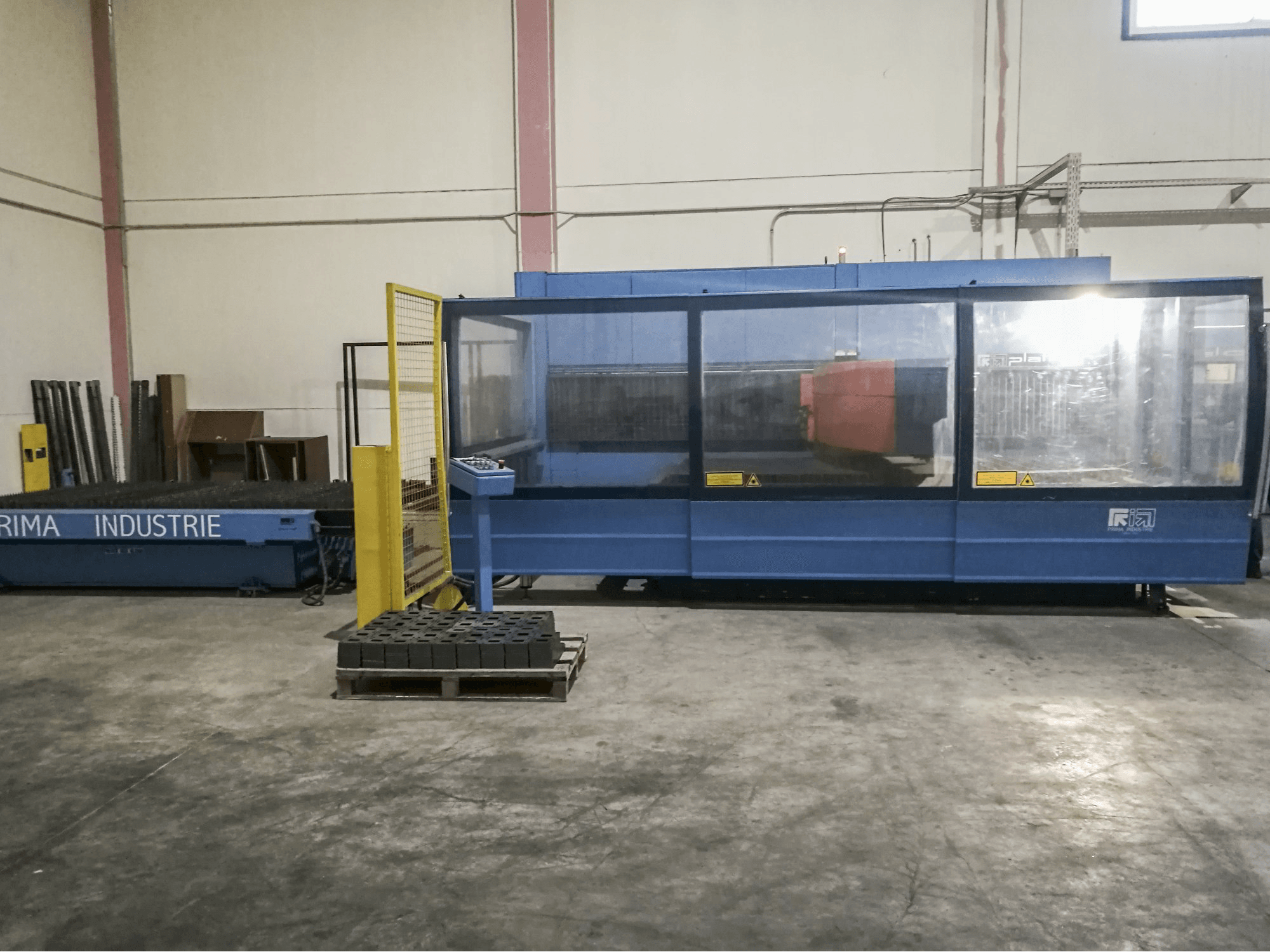 Masina Prima Power Platino 1530 parema külje vaade