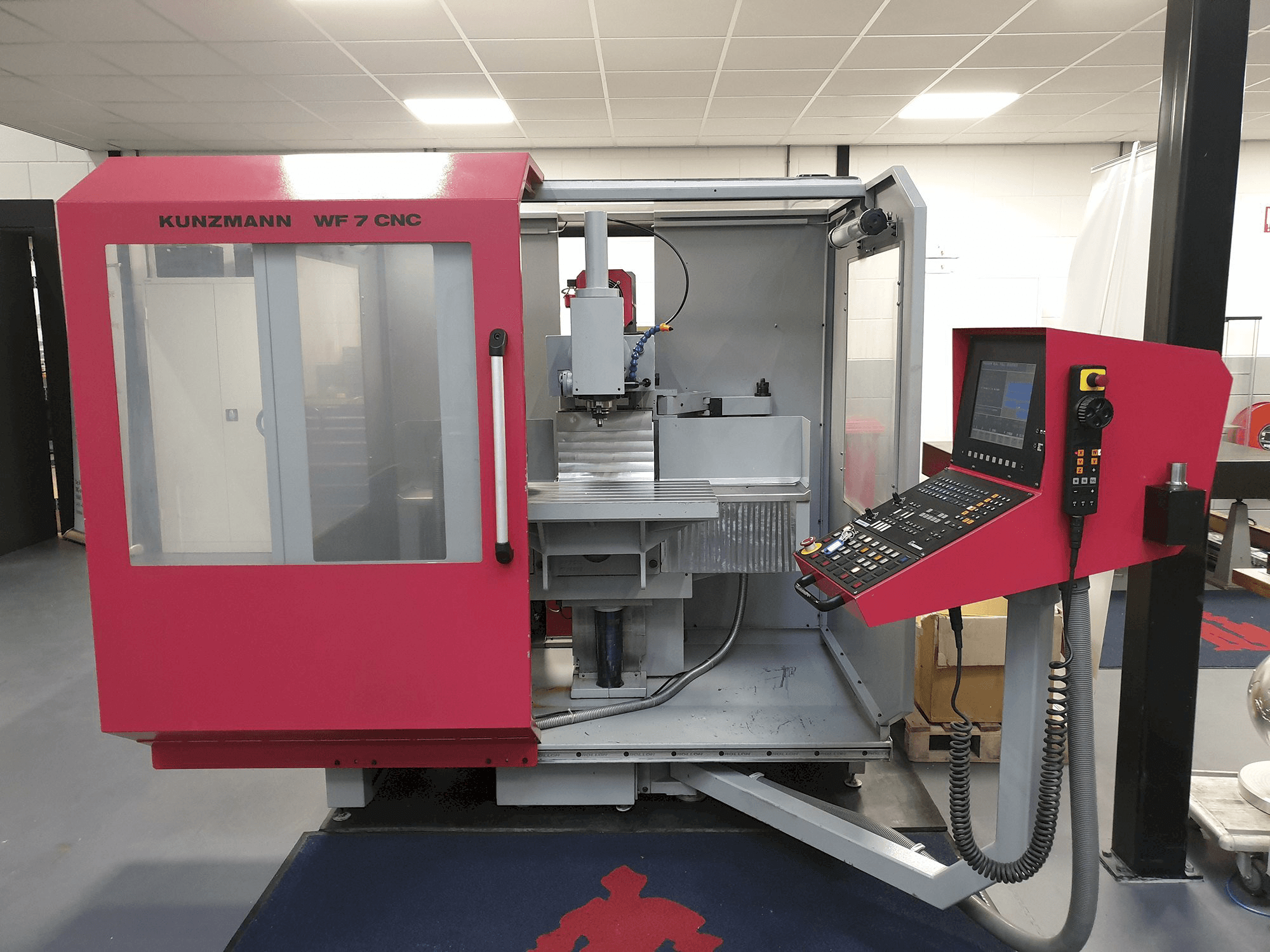 Masina KUNZMANN WF 7 CNC eestvaade