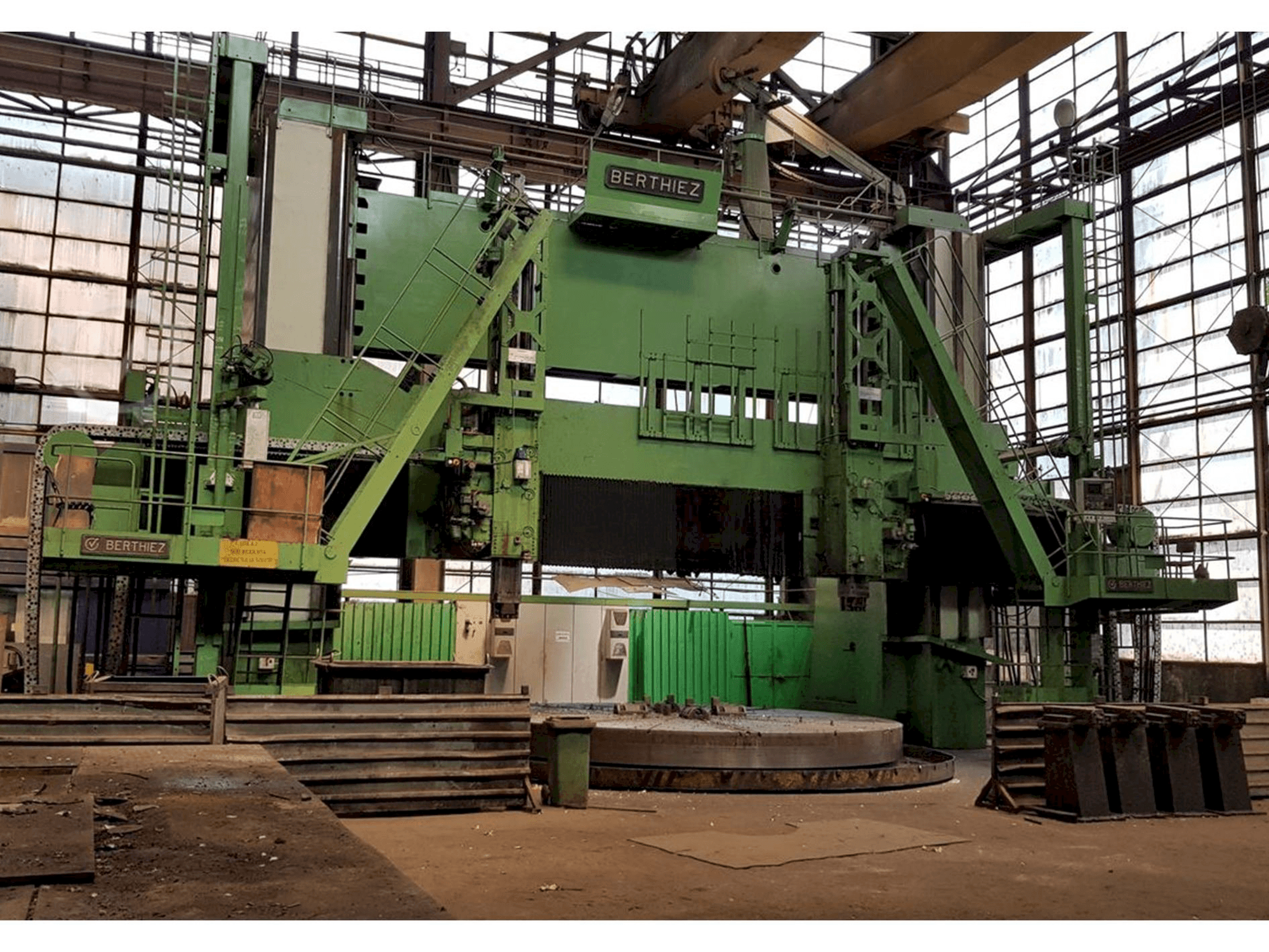 Masina Berthiez TDM 630-315 eestvaade