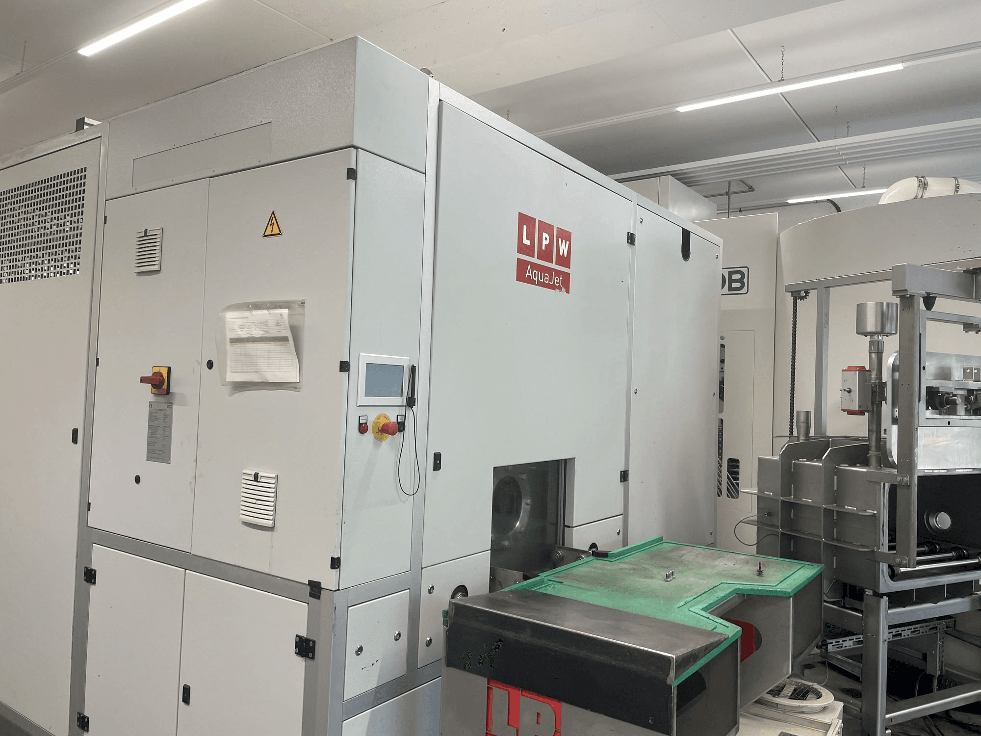 Masina LPW LPW Aqua Jet 670 T2-V (2013) eestvaade