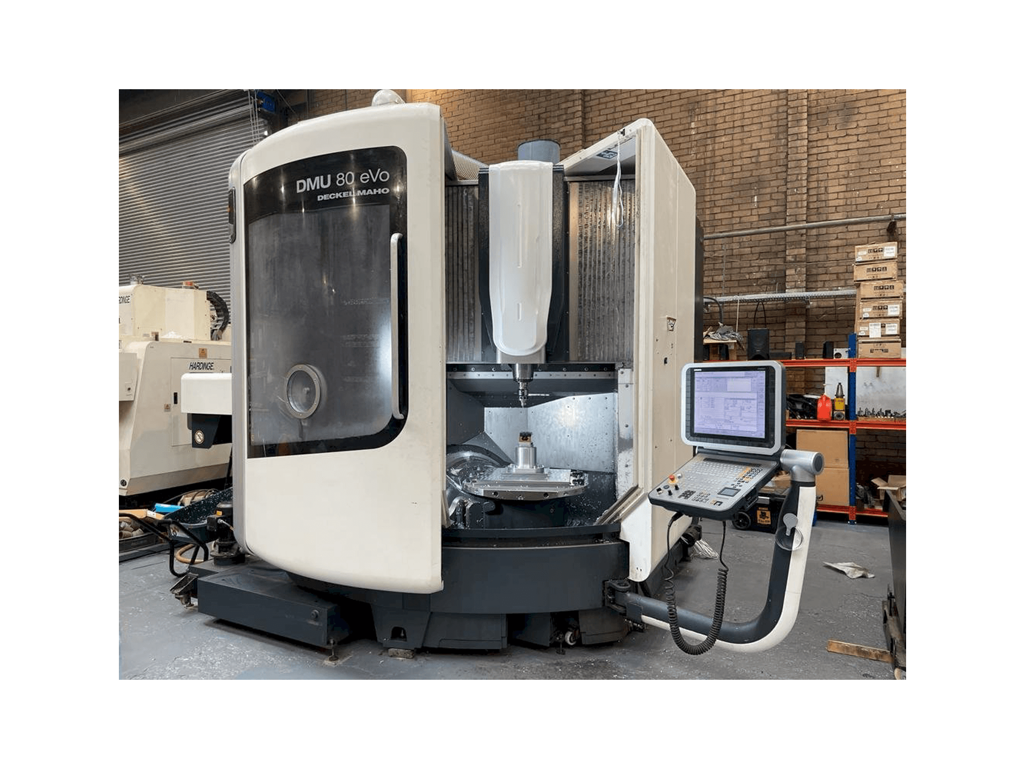 Masina DMG DMU 80 eVo Linear eestvaade