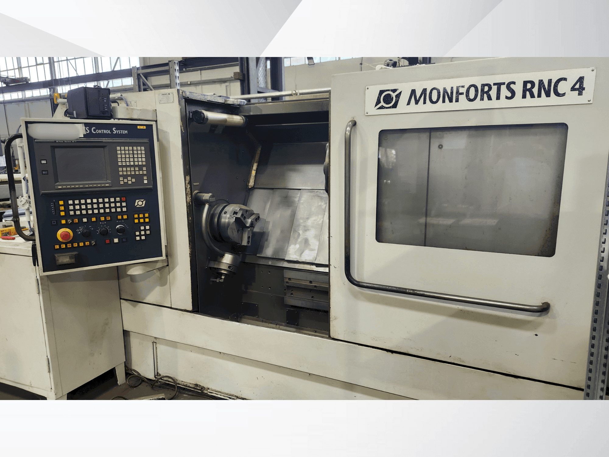 Masina Monforts RNC 4 eestvaade