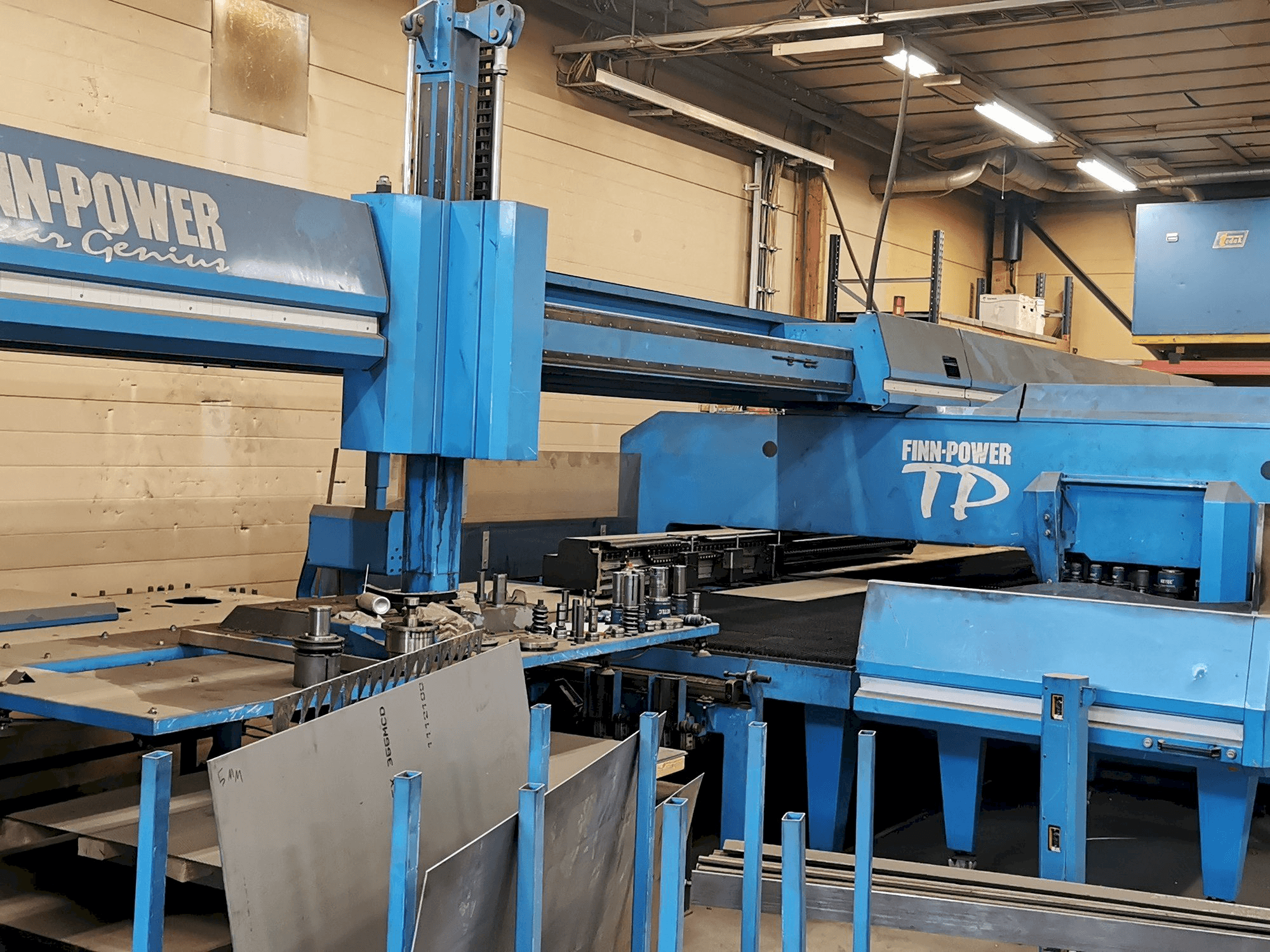Masina Finn-Power LD3000/2W eestvaade