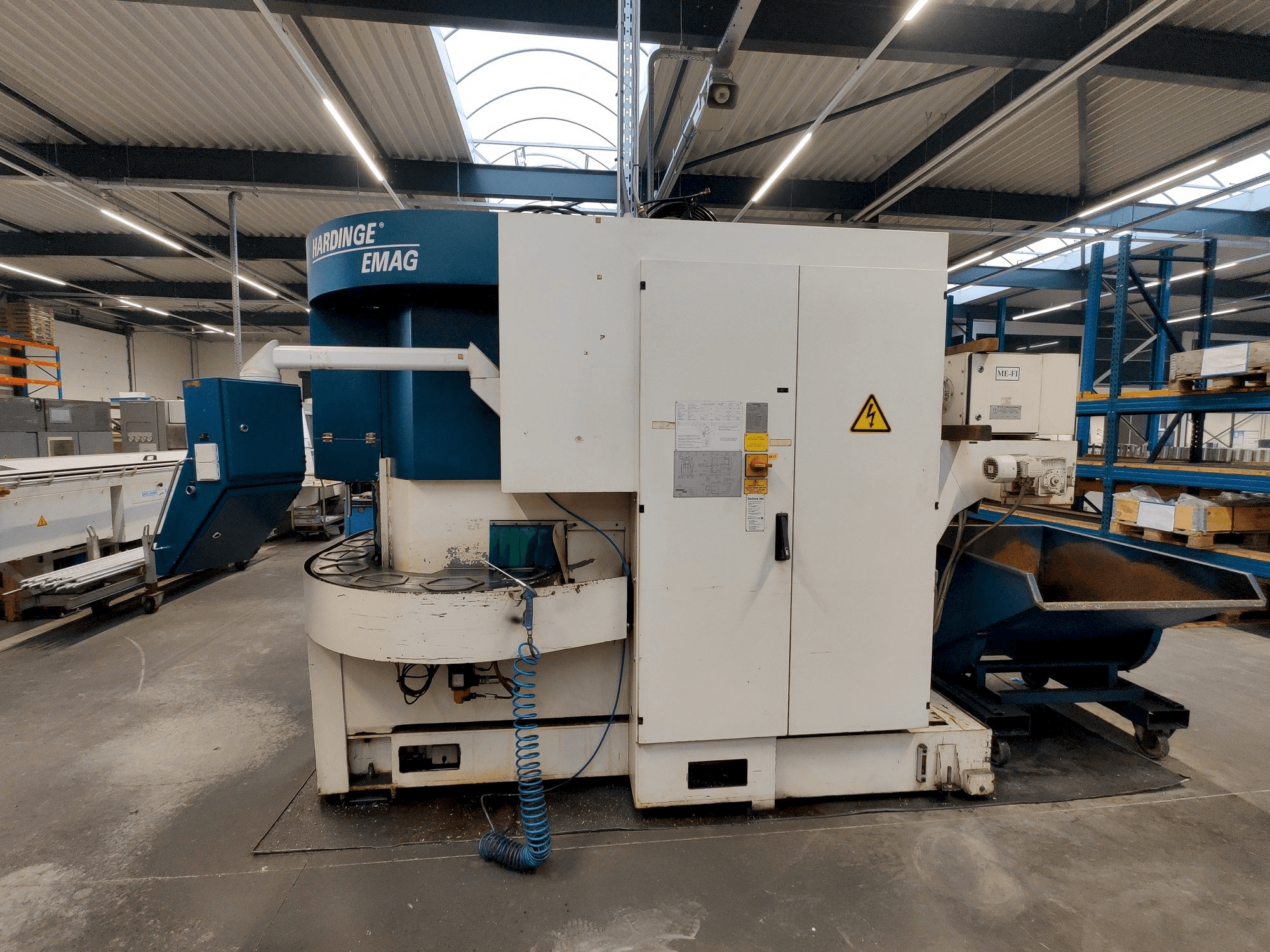 Masina Hardinge Emag VL 5 eestvaade
