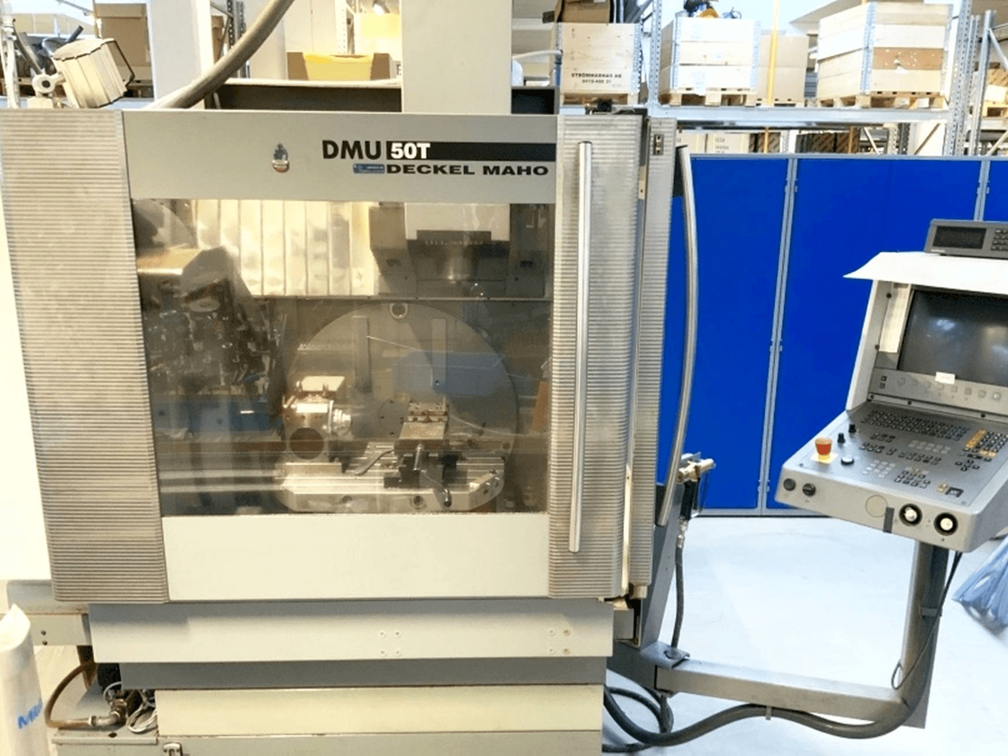 Masina DECKEL MAHO DMU 50T eestvaade
