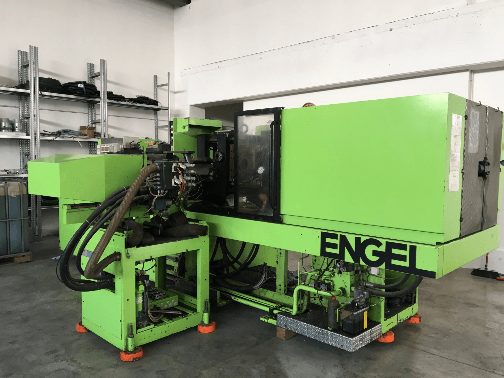 Masinavaade ENGEL ES 600H/330L/125H-2F paremalt
