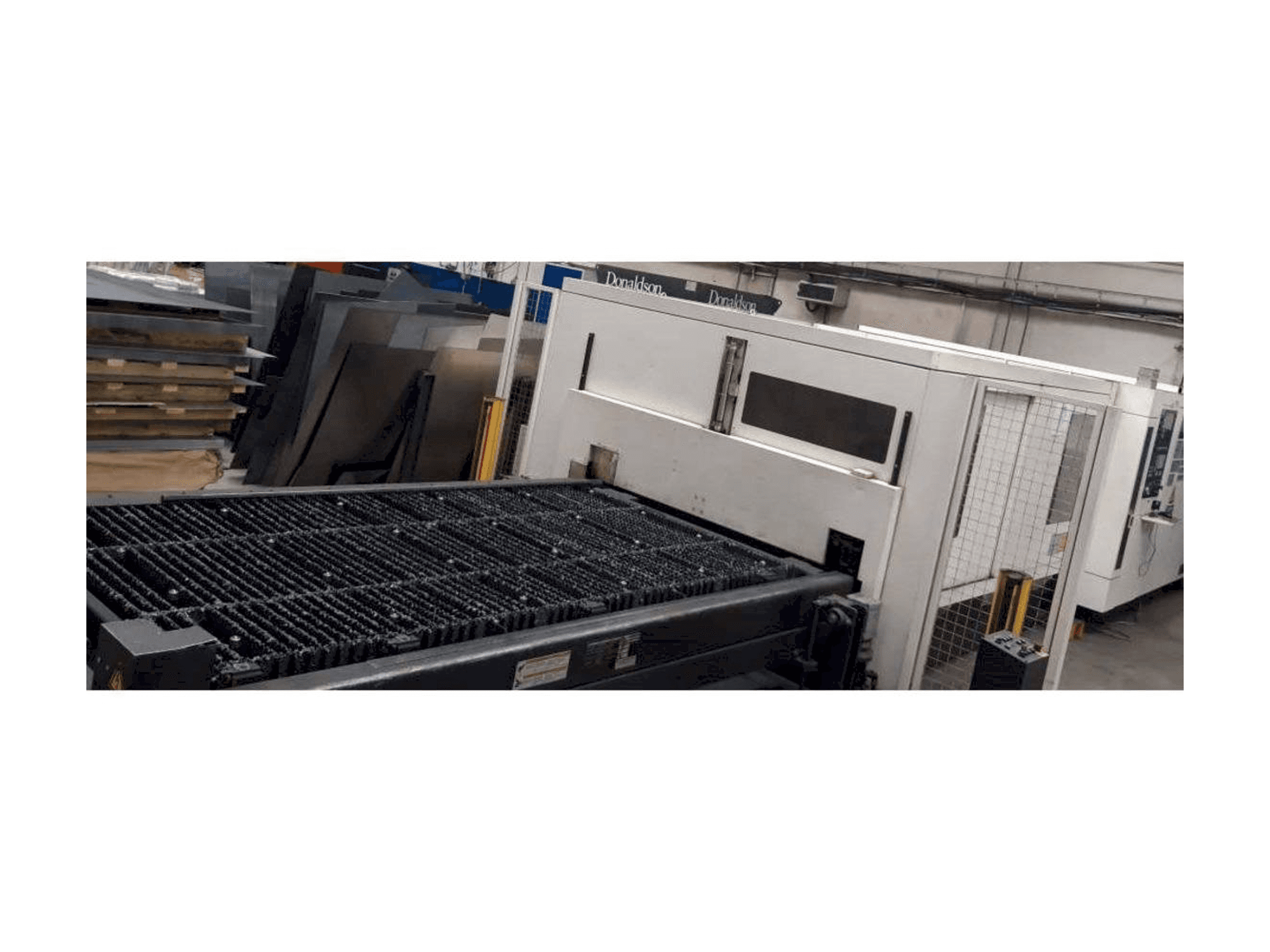 Masina Mazak Super Turbo-X510 Mk III G eestvaade