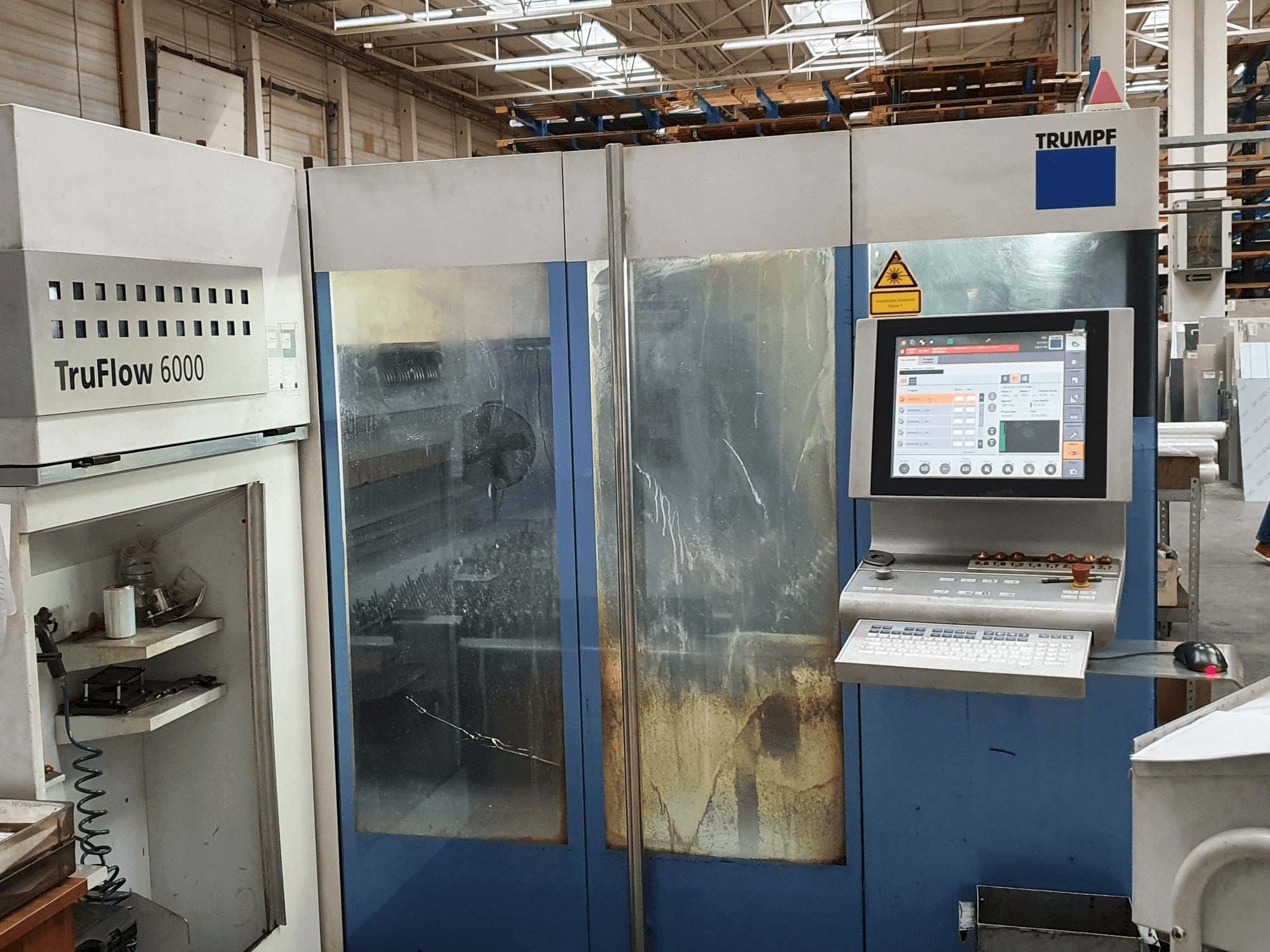 Masina Trumpf TruLaser 3030 eestvaade