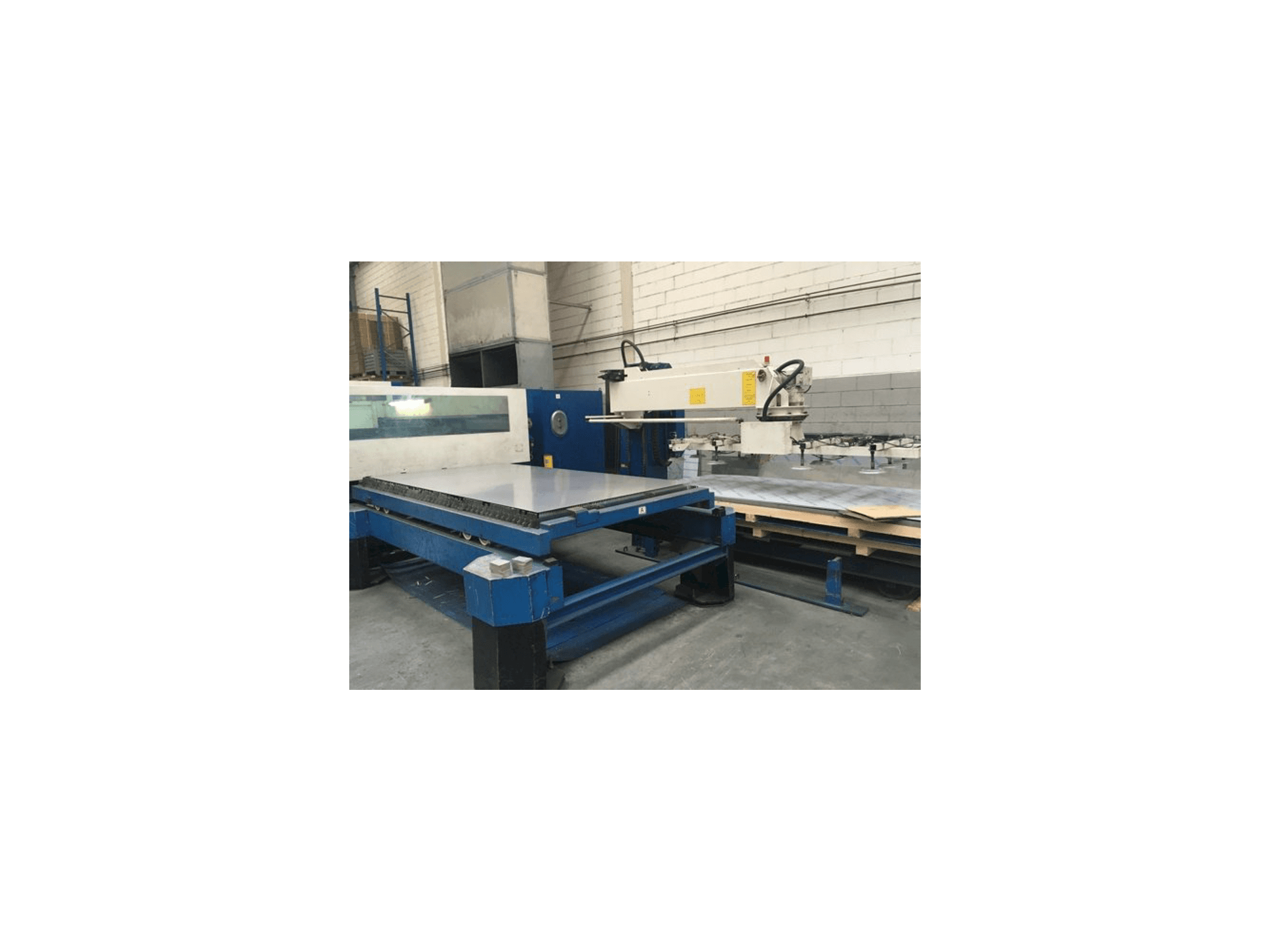 Masina Trumpf Trumatic L3050 eestvaade