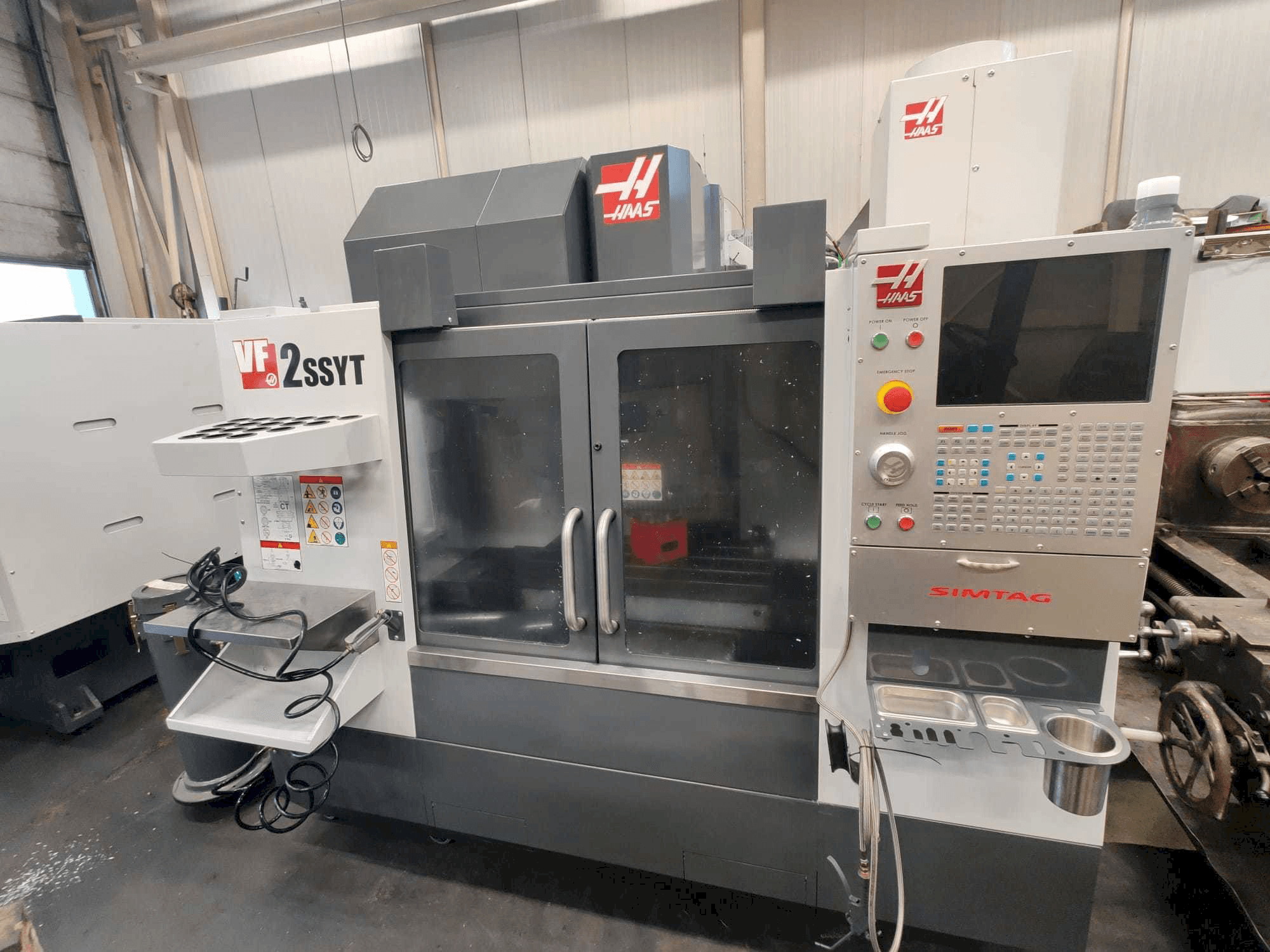 Masina HAAS VF-2SSYT eestvaade