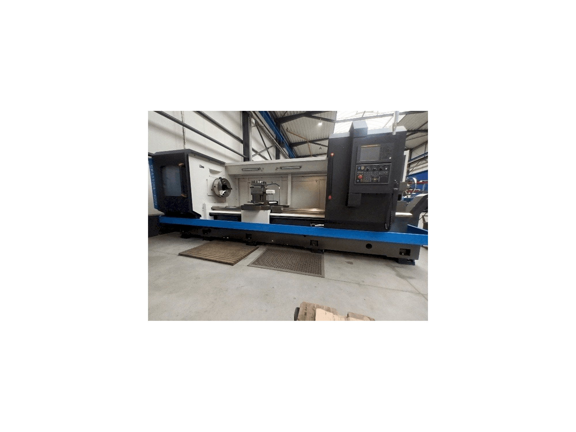 Masina Ningbo Oturn CK61100E-3000 eestvaade