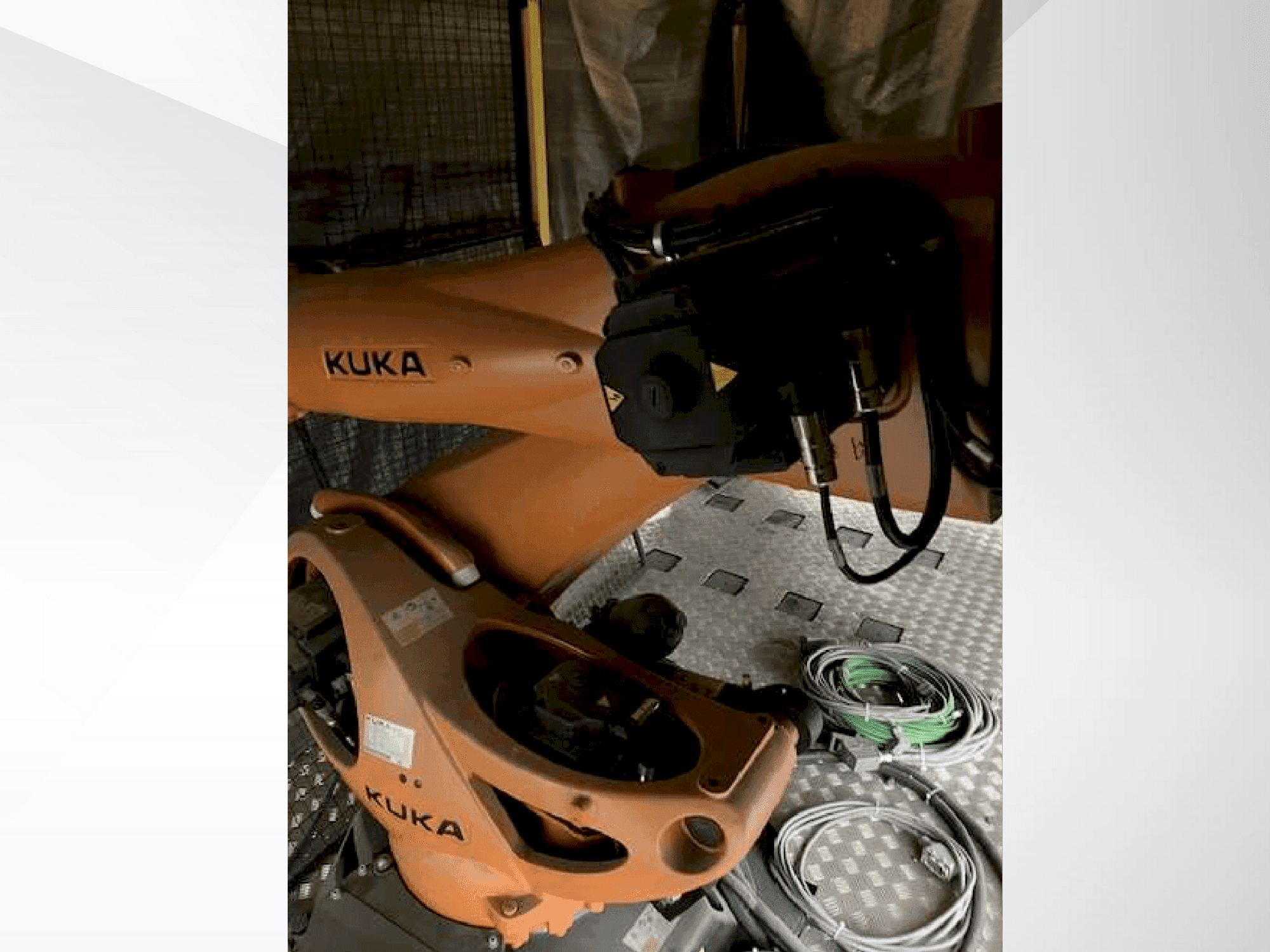 Masina KUKA KR 210 R2700 extra (2018) eestvaade