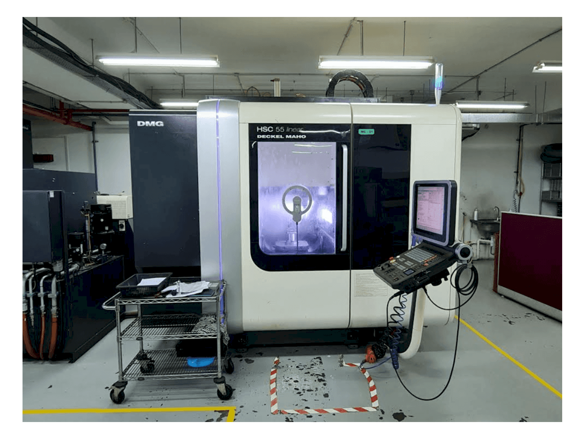 Masina DECKEL MAHO HSC 55 linear eestvaade