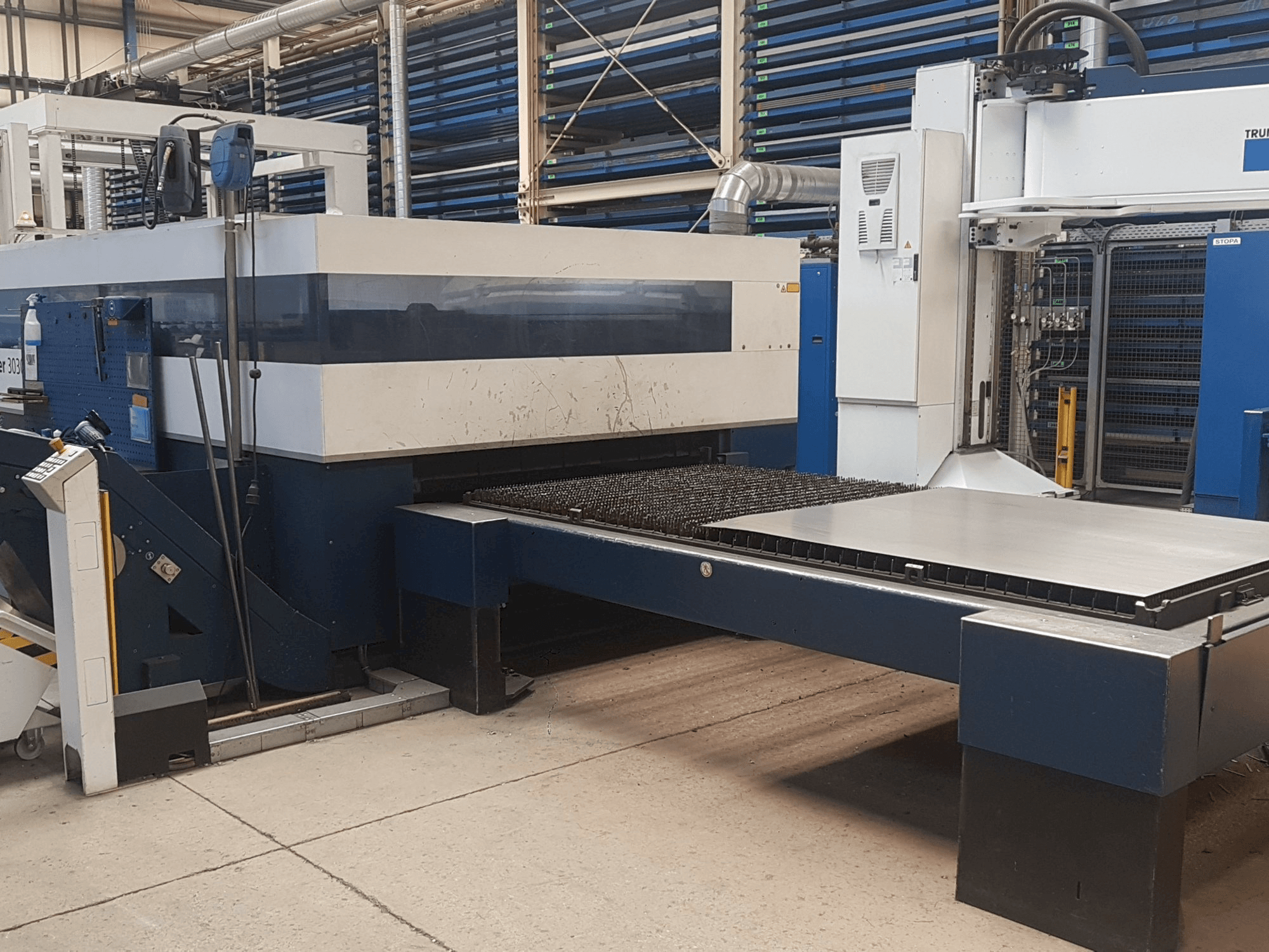 Masina Trumpf TruLaser 3030 L20 eestvaade