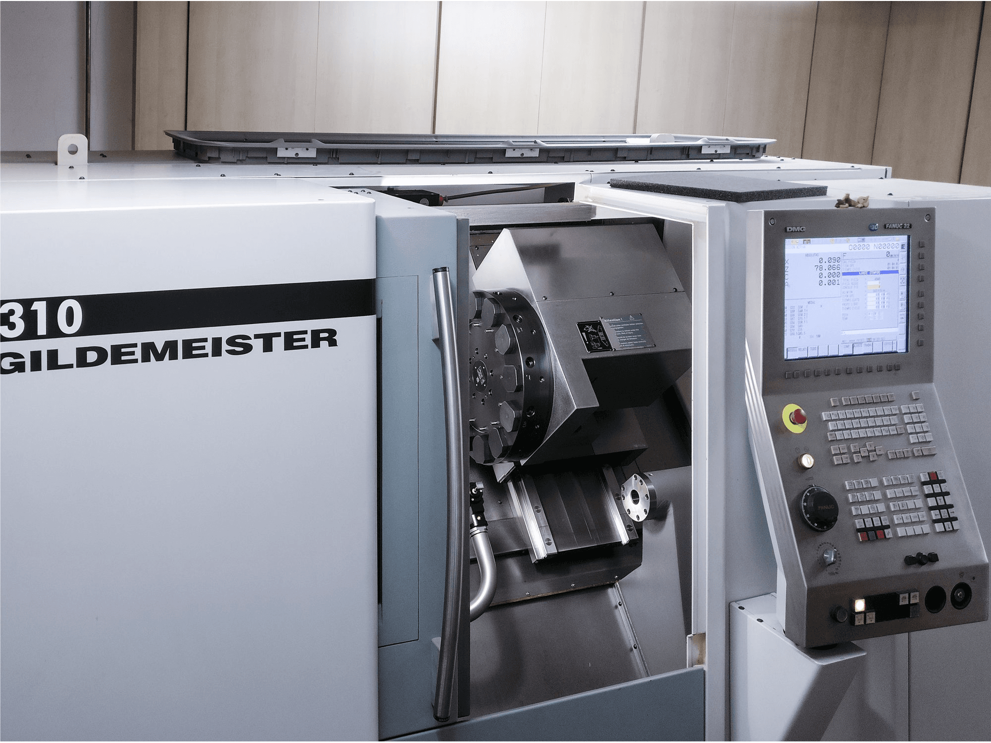 Masina Gildemeister CTX 310 eestvaade