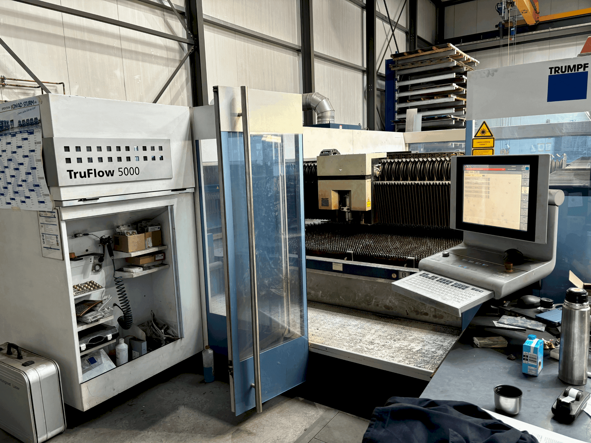 Masina TRUMPF TruLaser 3040 eestvaade