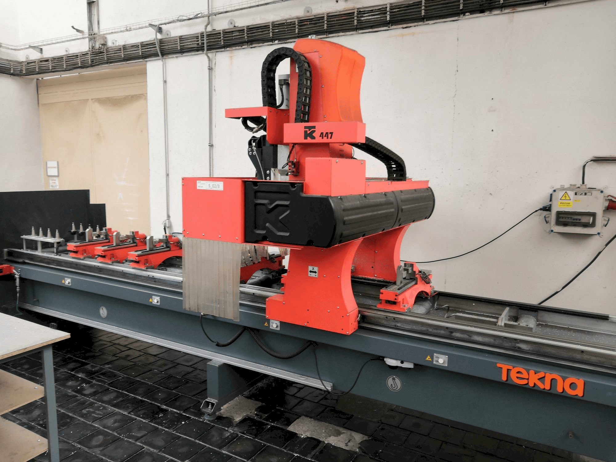 Masina Tekna TK447/4 eestvaade