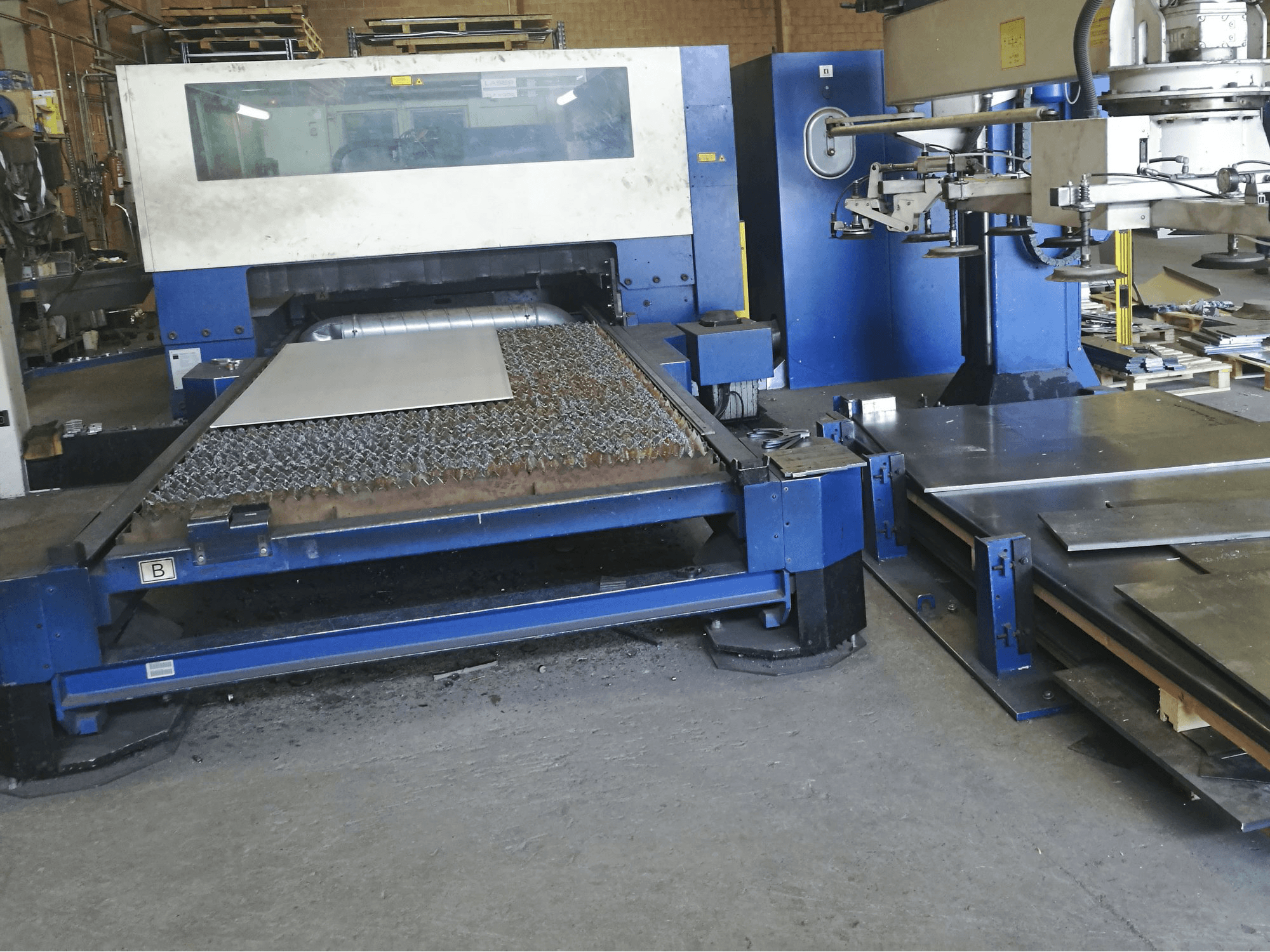 Masina Trumpf Trumatic L3050 eestvaade