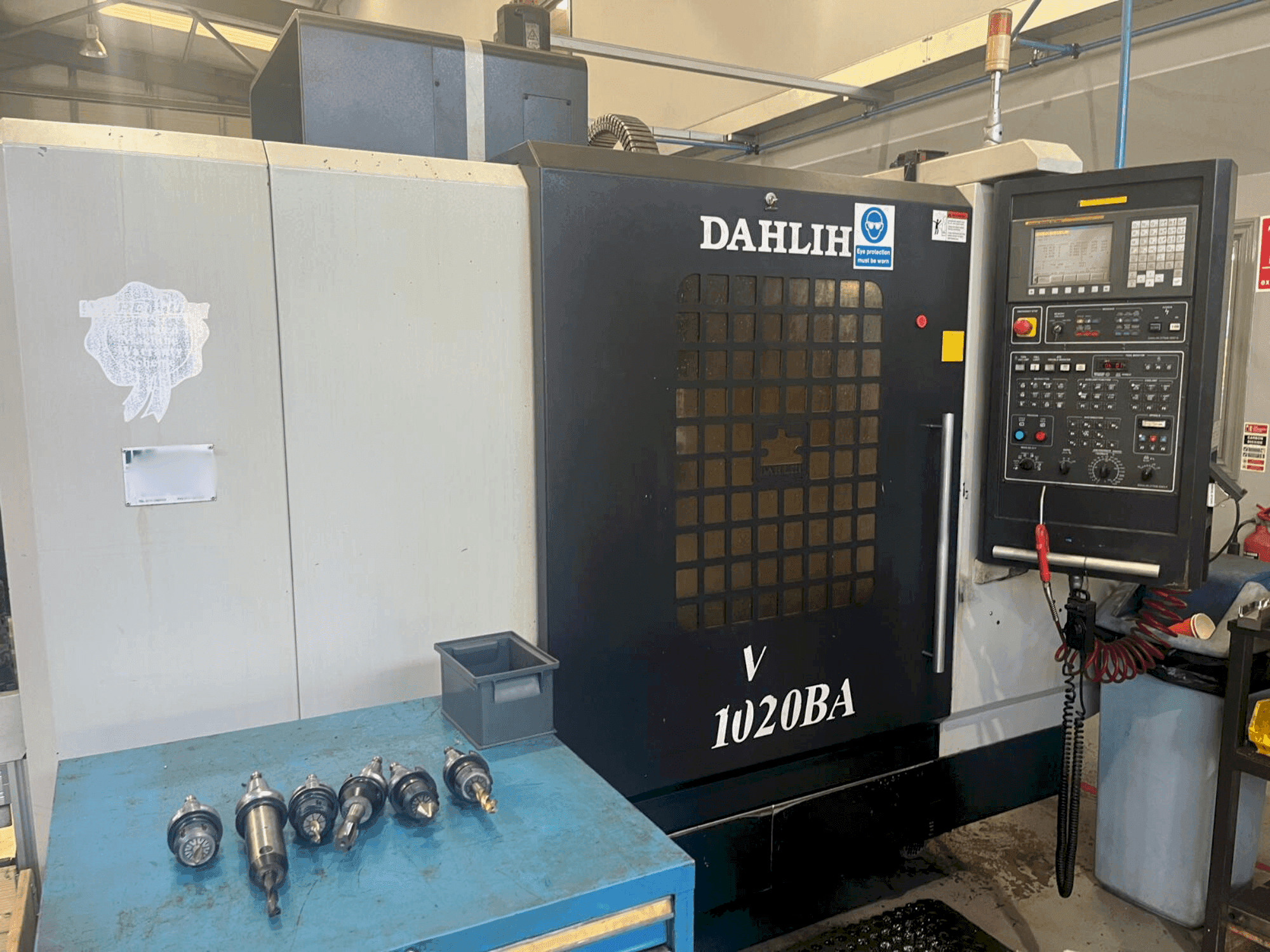 Masina DAH LIH DL-MCV1020BA eestvaade