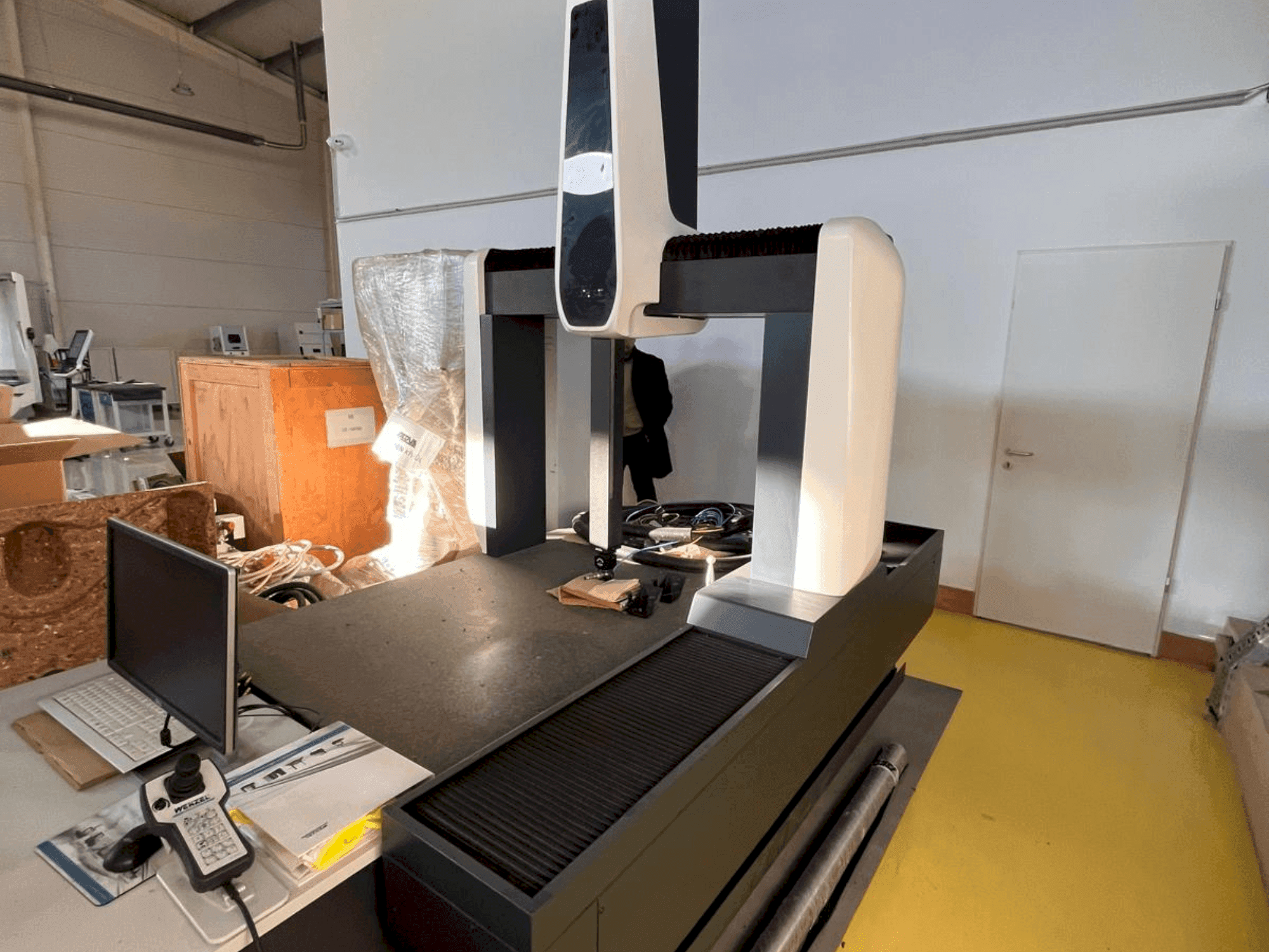 Masina Wenzel LH 87 eestvaade