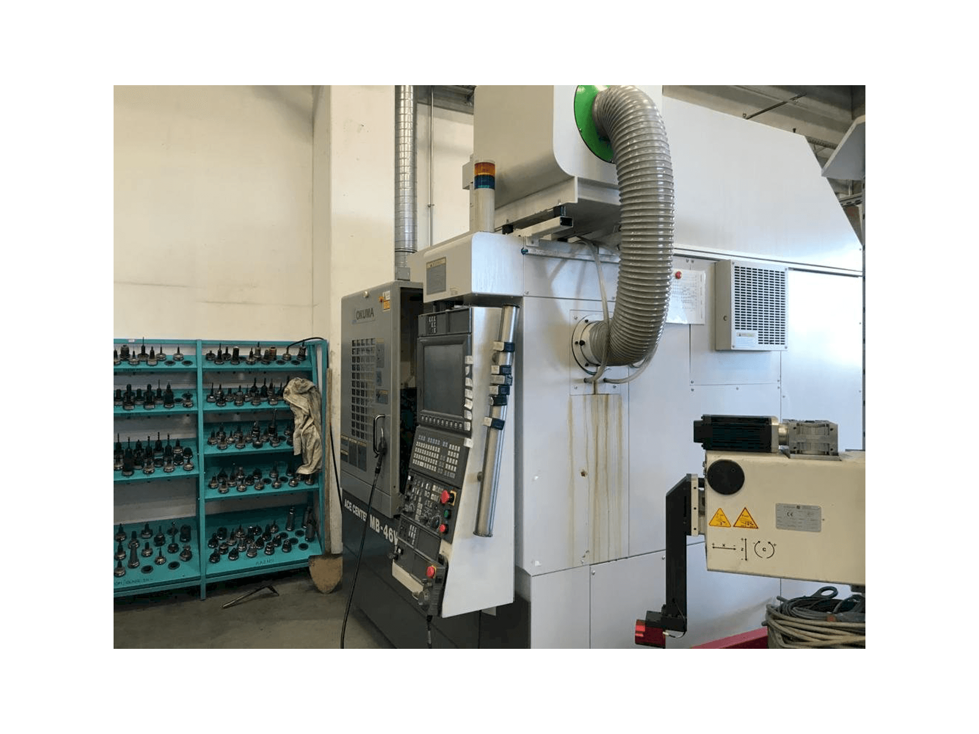 Masina Okuma MB 46 VAE parema külje vaade