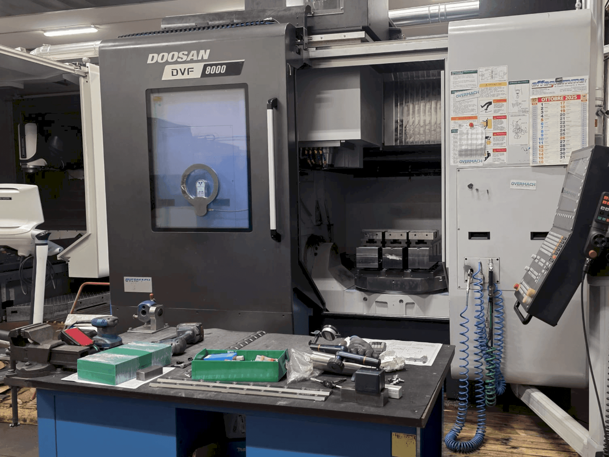 Masina DOOSAN DVF 8000 eestvaade