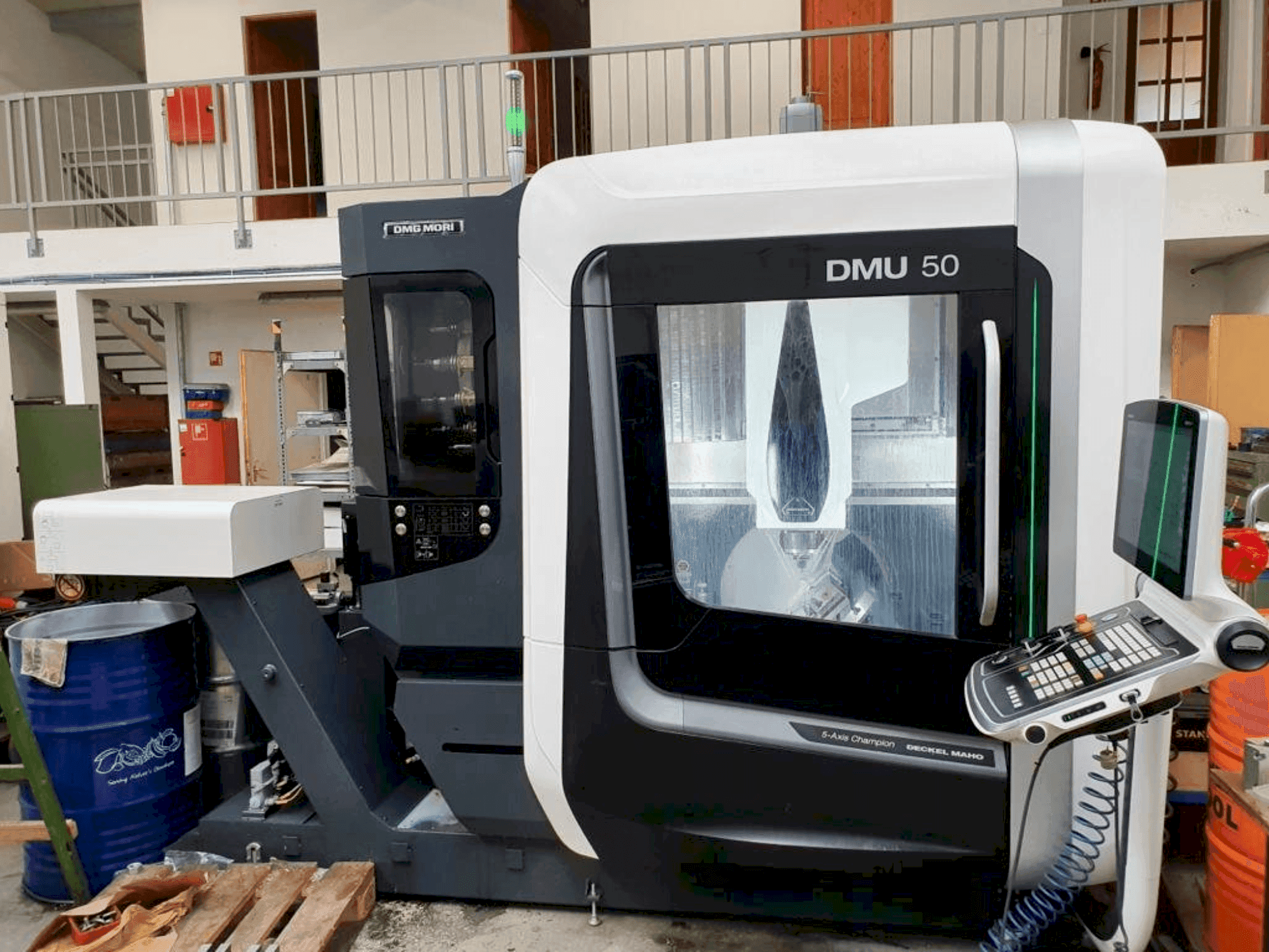 Masina DMG MORI DMU 50 eestvaade