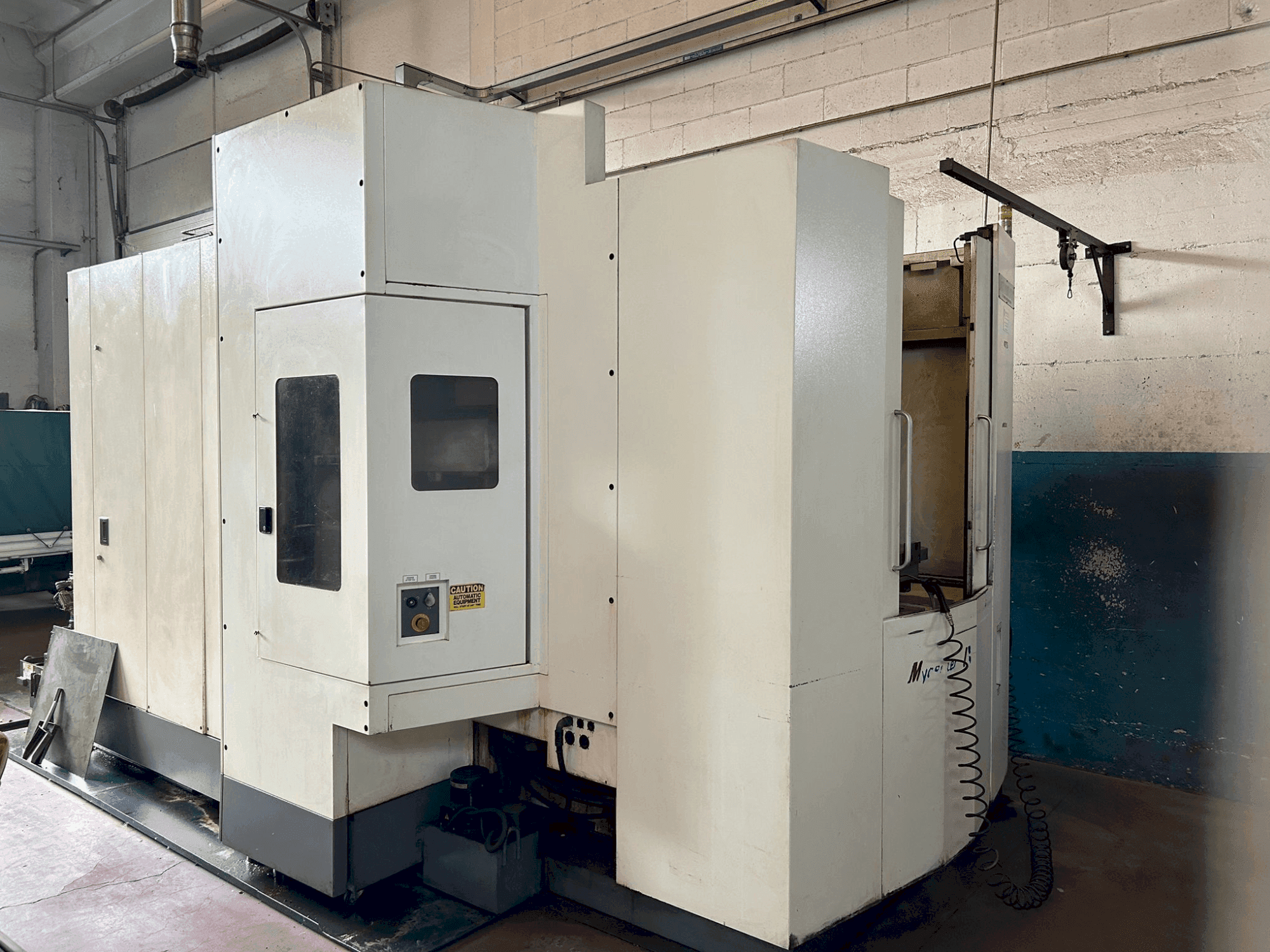Masina Kitamura HX500 ia eestvaade