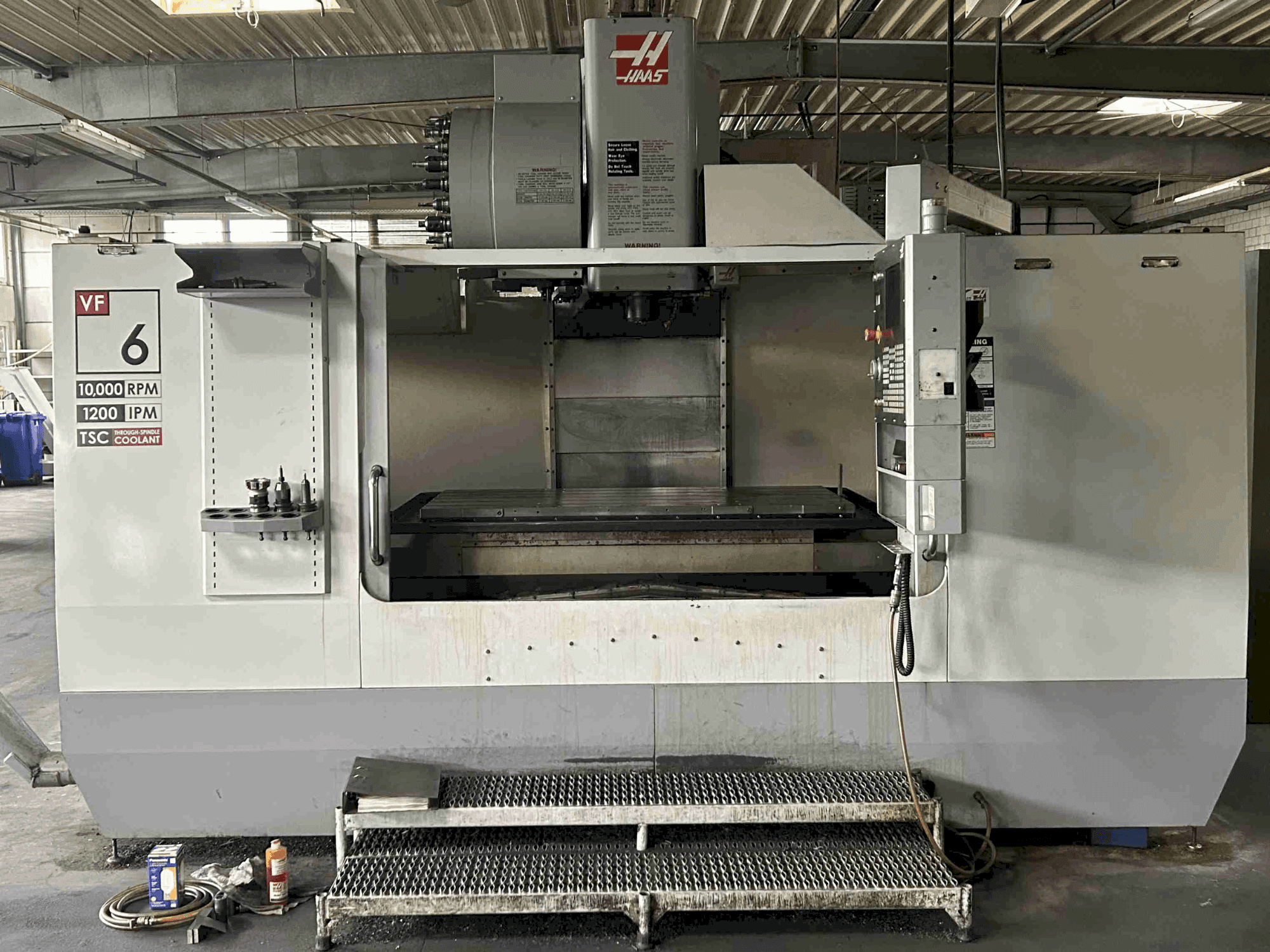 Masina HAAS VF 6 BHE eestvaade