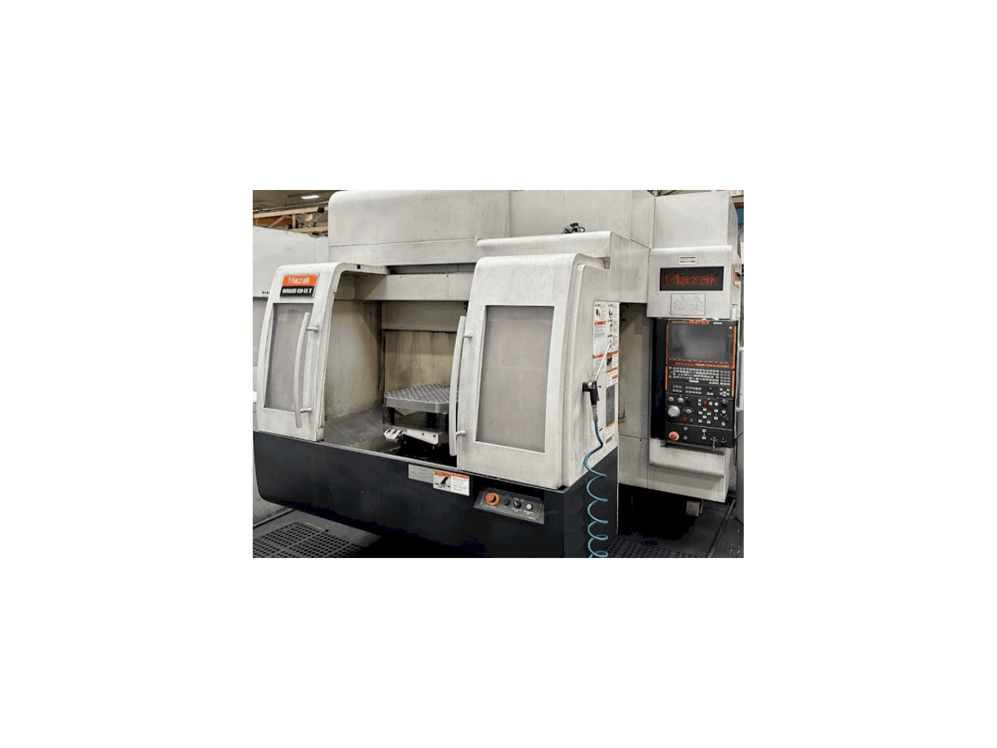 Masina Mazak Variaxis 630-5X II eestvaade