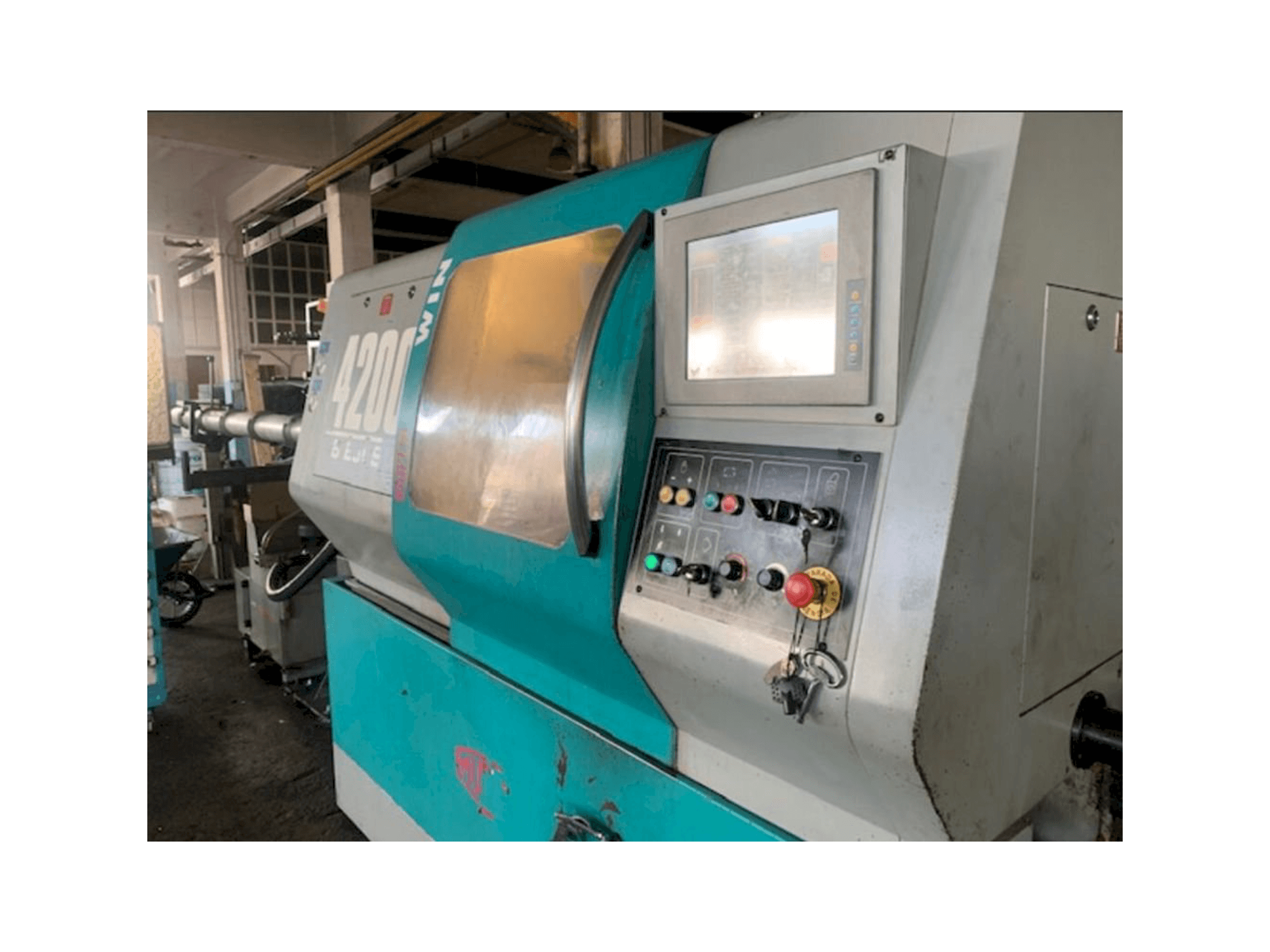 Masina Mupem Win 4200 eestvaade