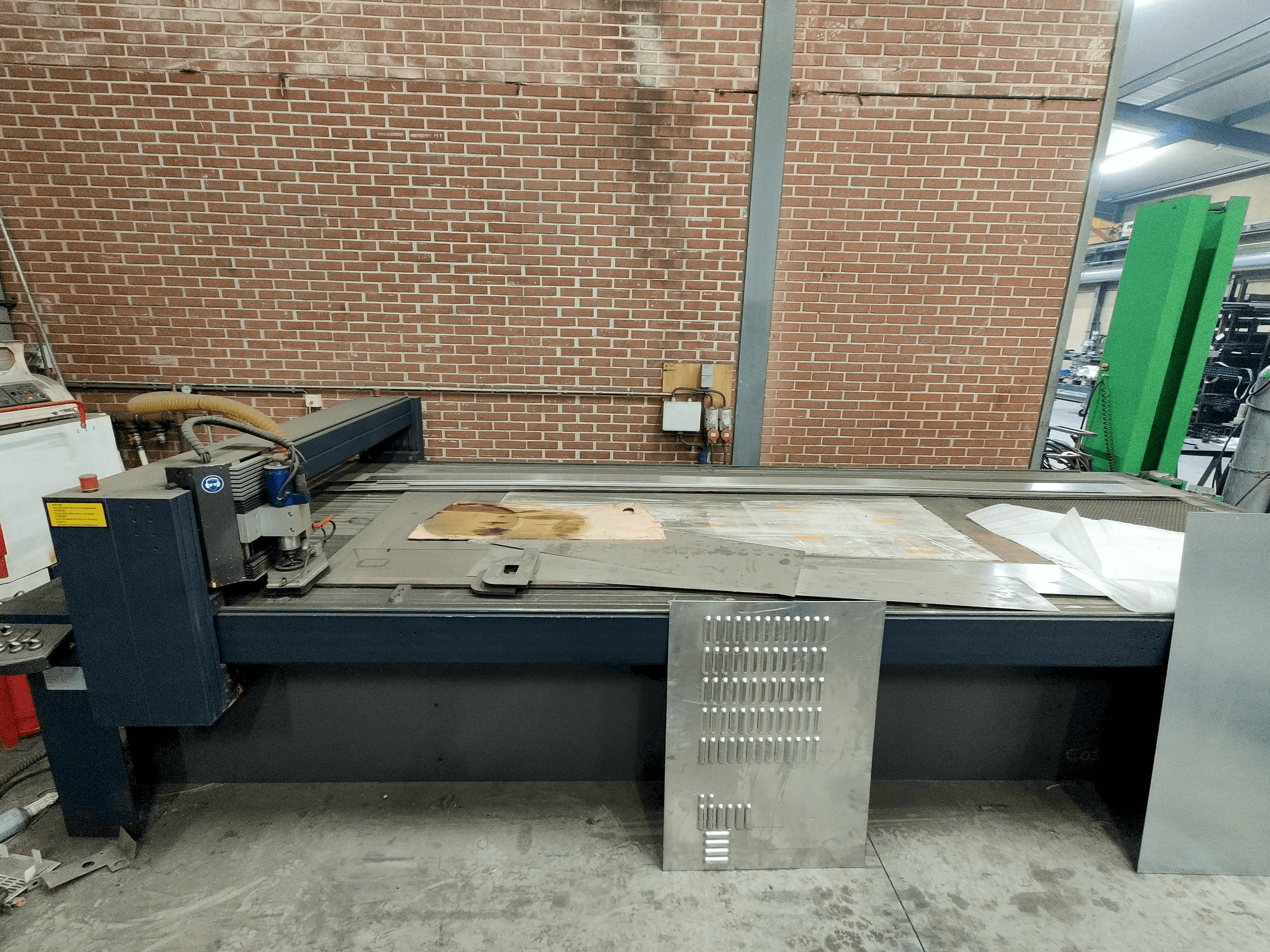 Masina Feneko R500 eestvaade