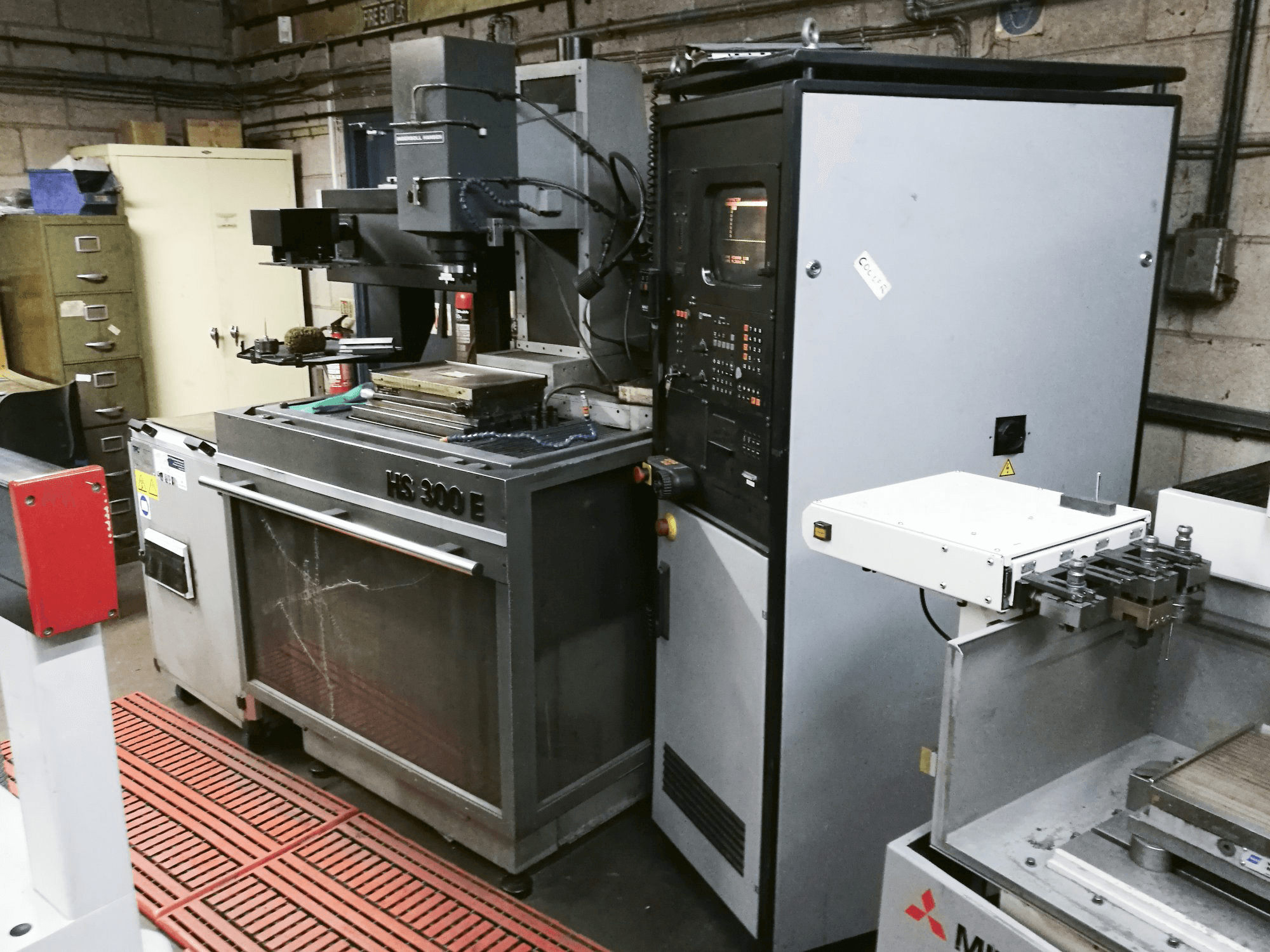 Masinavaade INGERSOLL HANSEN HS 300 E vasakult