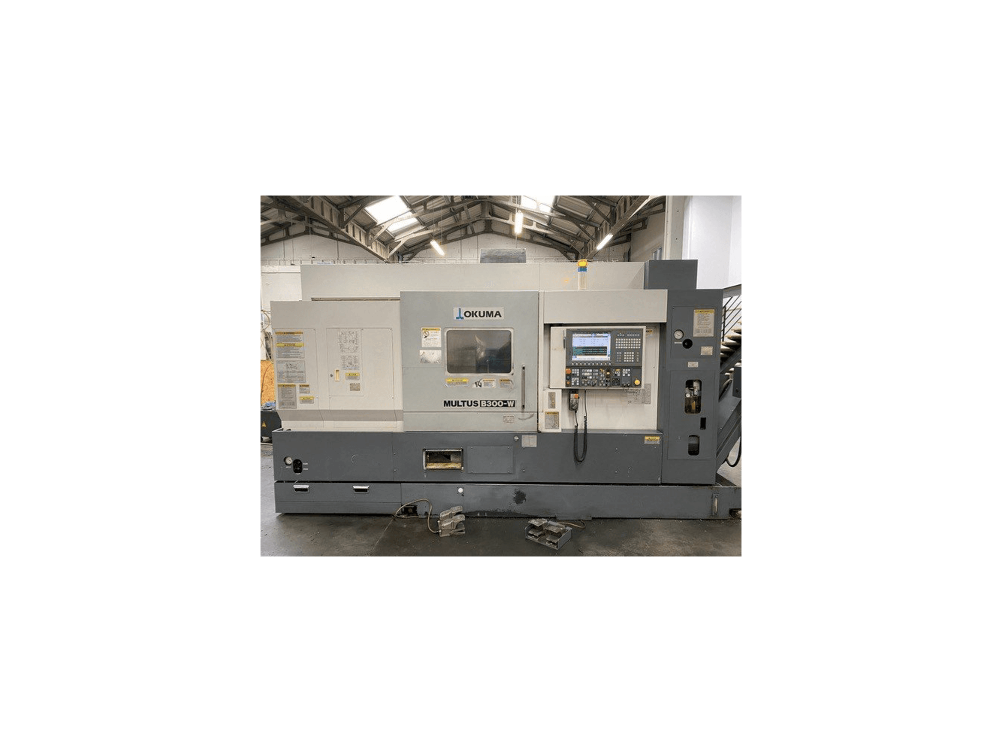 Masina Okuma MULTUS B300-W eestvaade