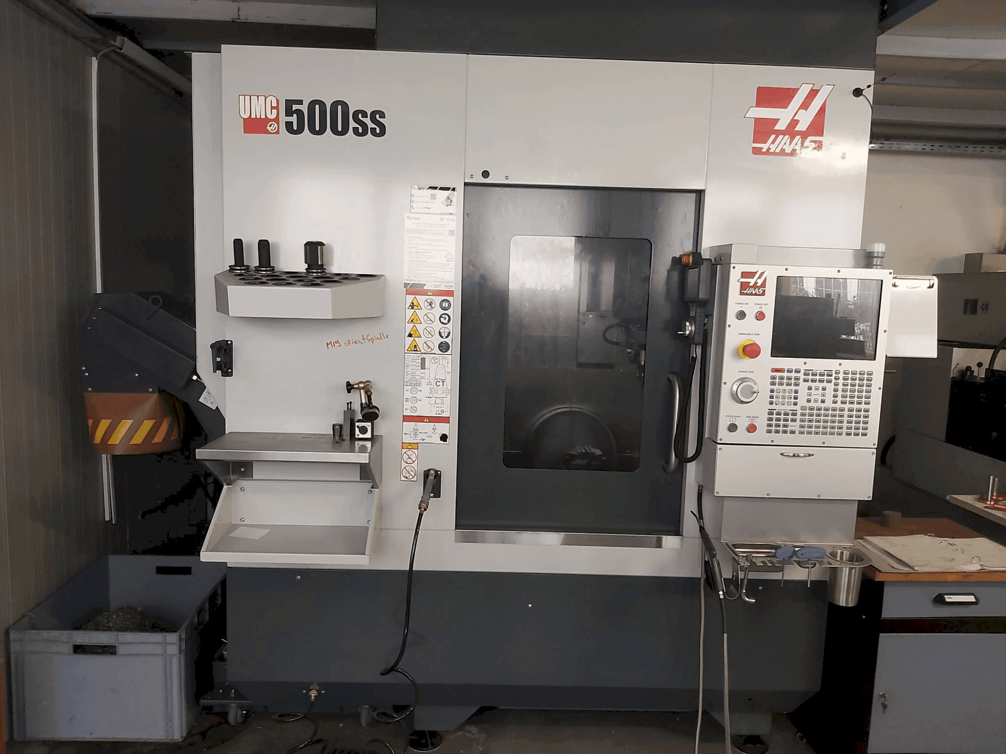 Masina HAAS UMC-500SS eestvaade
